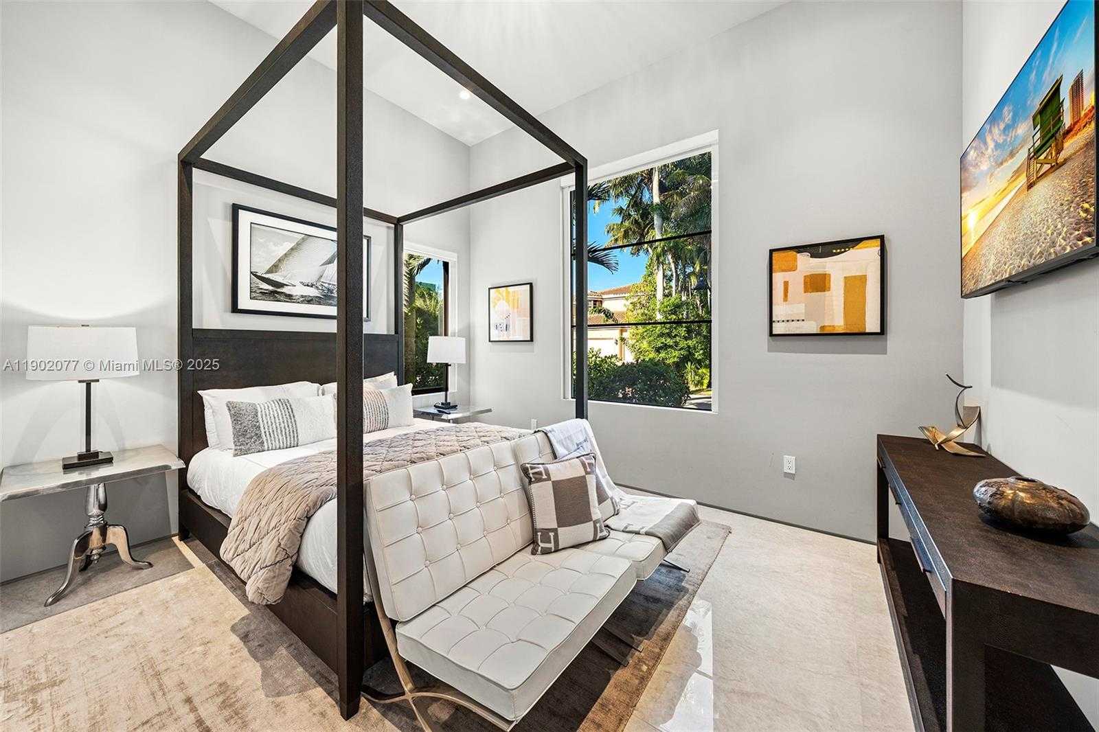 Imagen de Peque帽o Objeto