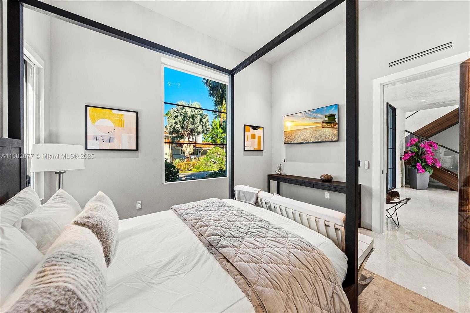 Imagen de Peque帽o Objeto