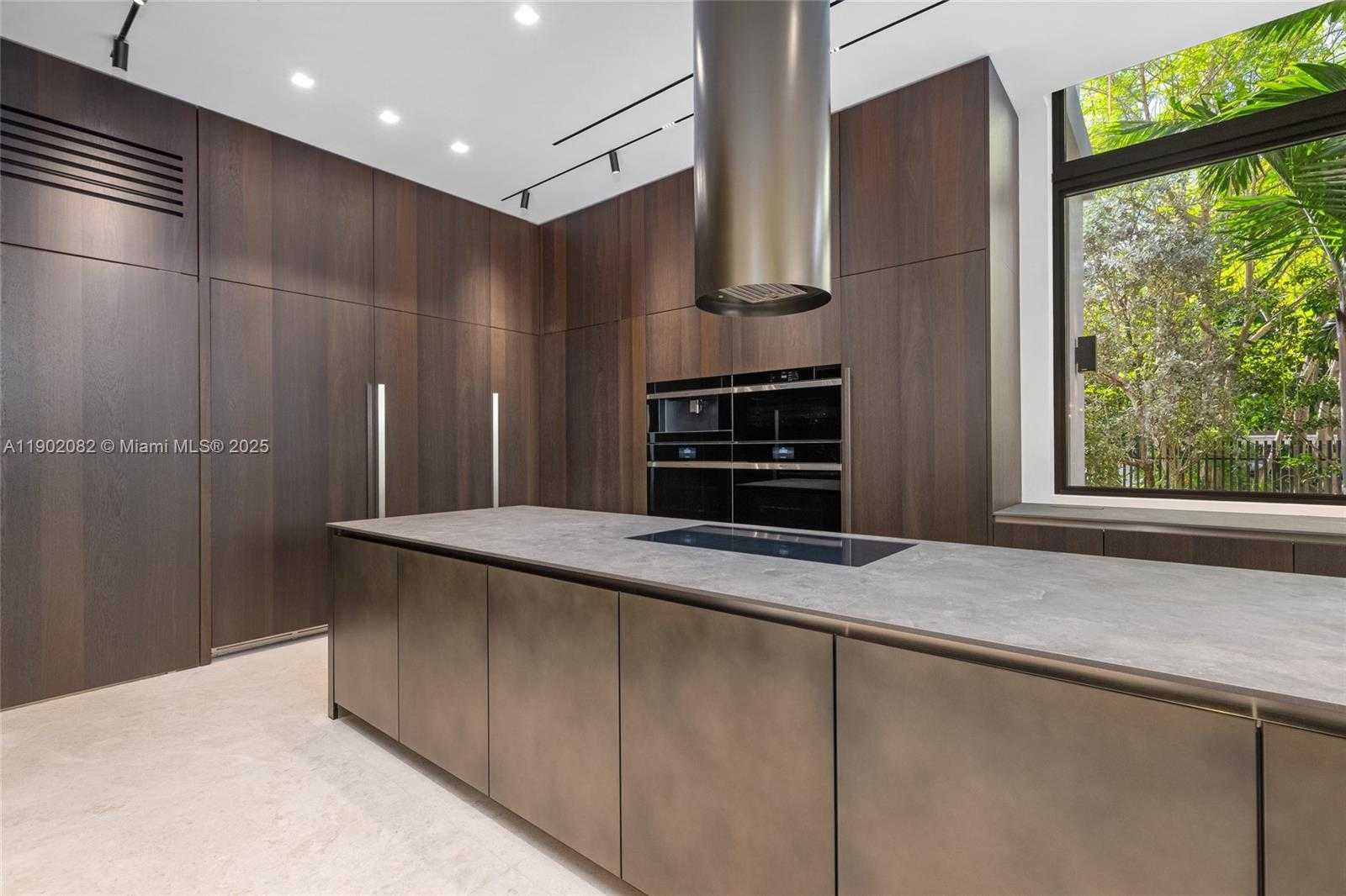 Small Image of 1800 WEST 27TH ST, Miami Beach Number 16