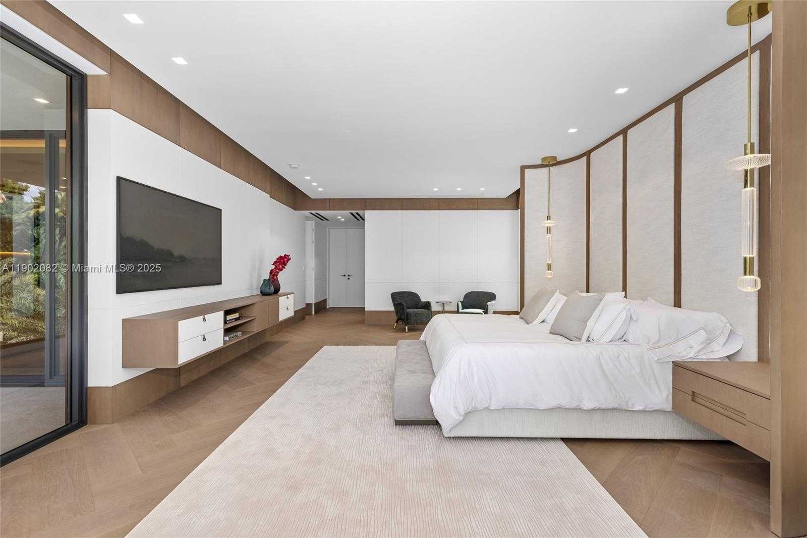 Small Image of 1800 WEST 27TH ST, Miami Beach Number 35