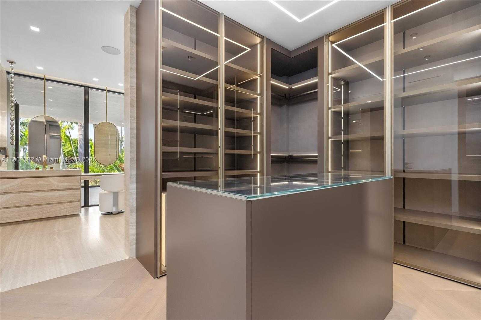 Small Image of 1800 WEST 27TH ST, Miami Beach Number 45