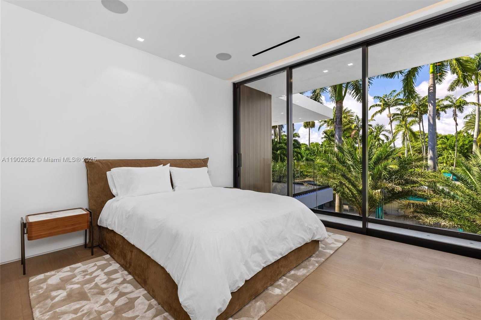 Small Image of 1800 WEST 27TH ST, Miami Beach Number 48