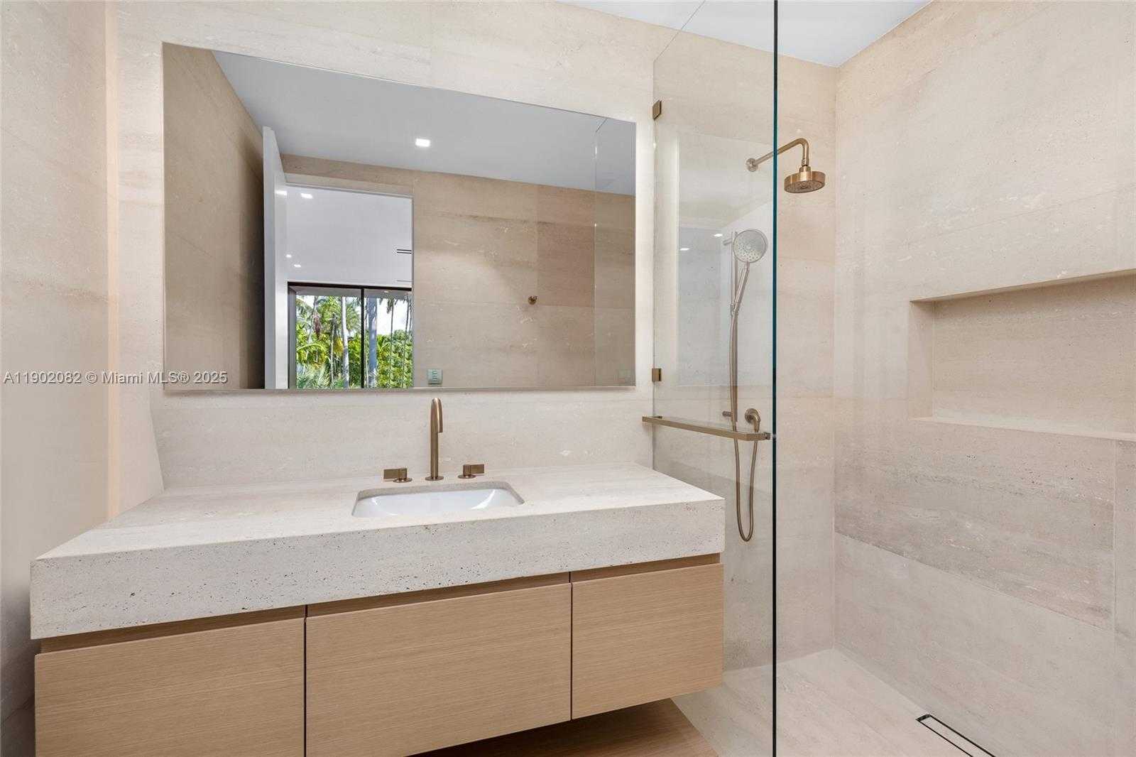 Small Image of 1800 WEST 27TH ST, Miami Beach Number 53