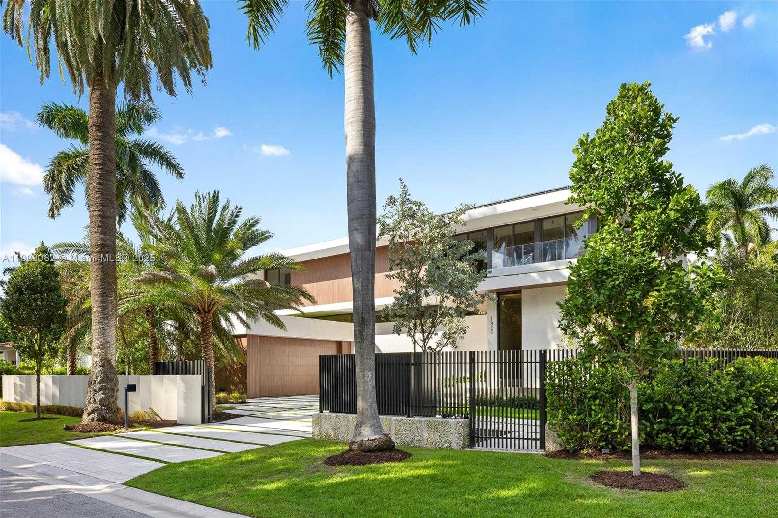 Small Image of 1800 WEST 27TH ST, Miami Beach Number 72