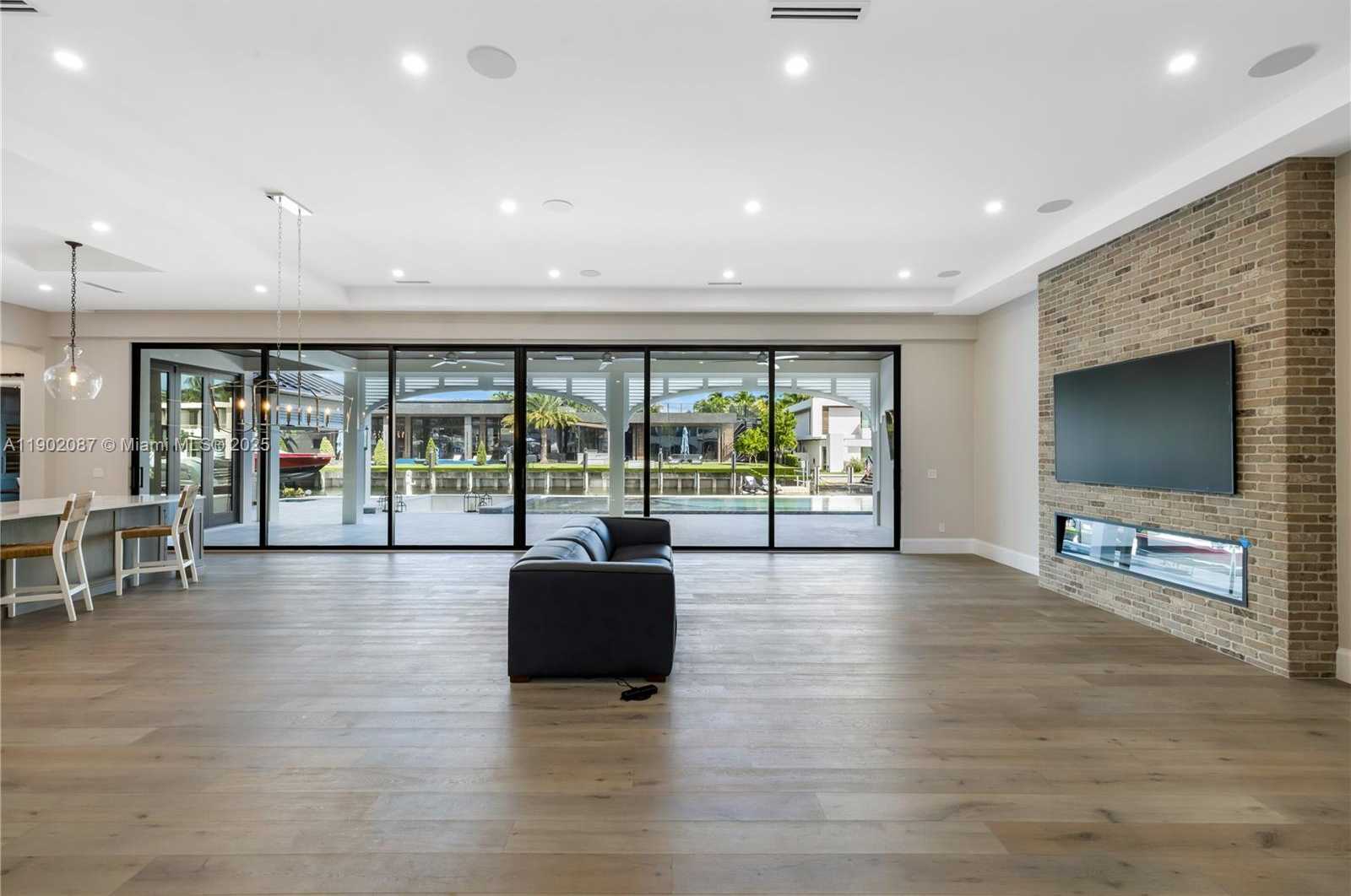 Small Image of 2605 CASTILLA ISLE, Fort Lauderdale Number 22