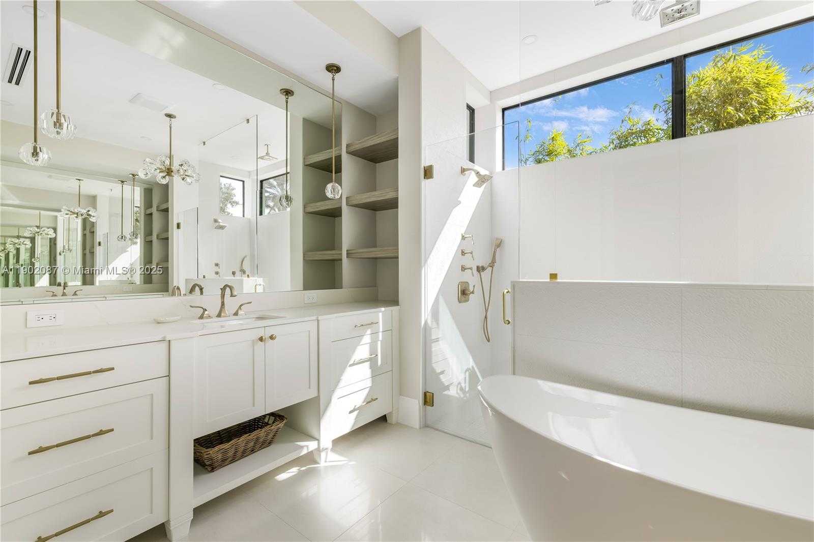 Small Image of 2605 CASTILLA ISLE, Fort Lauderdale Number 26