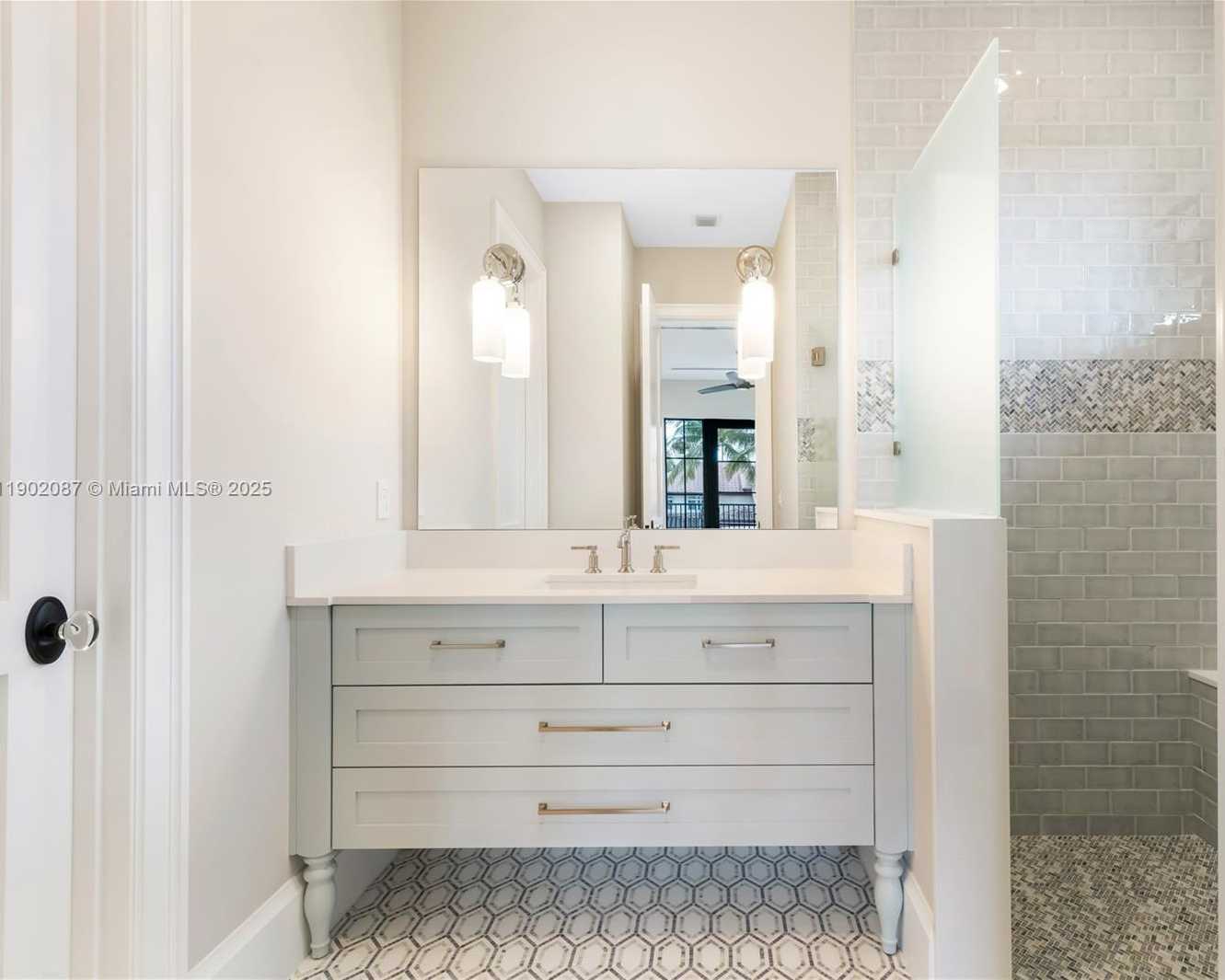 Small Image of 2605 CASTILLA ISLE, Fort Lauderdale Number 31