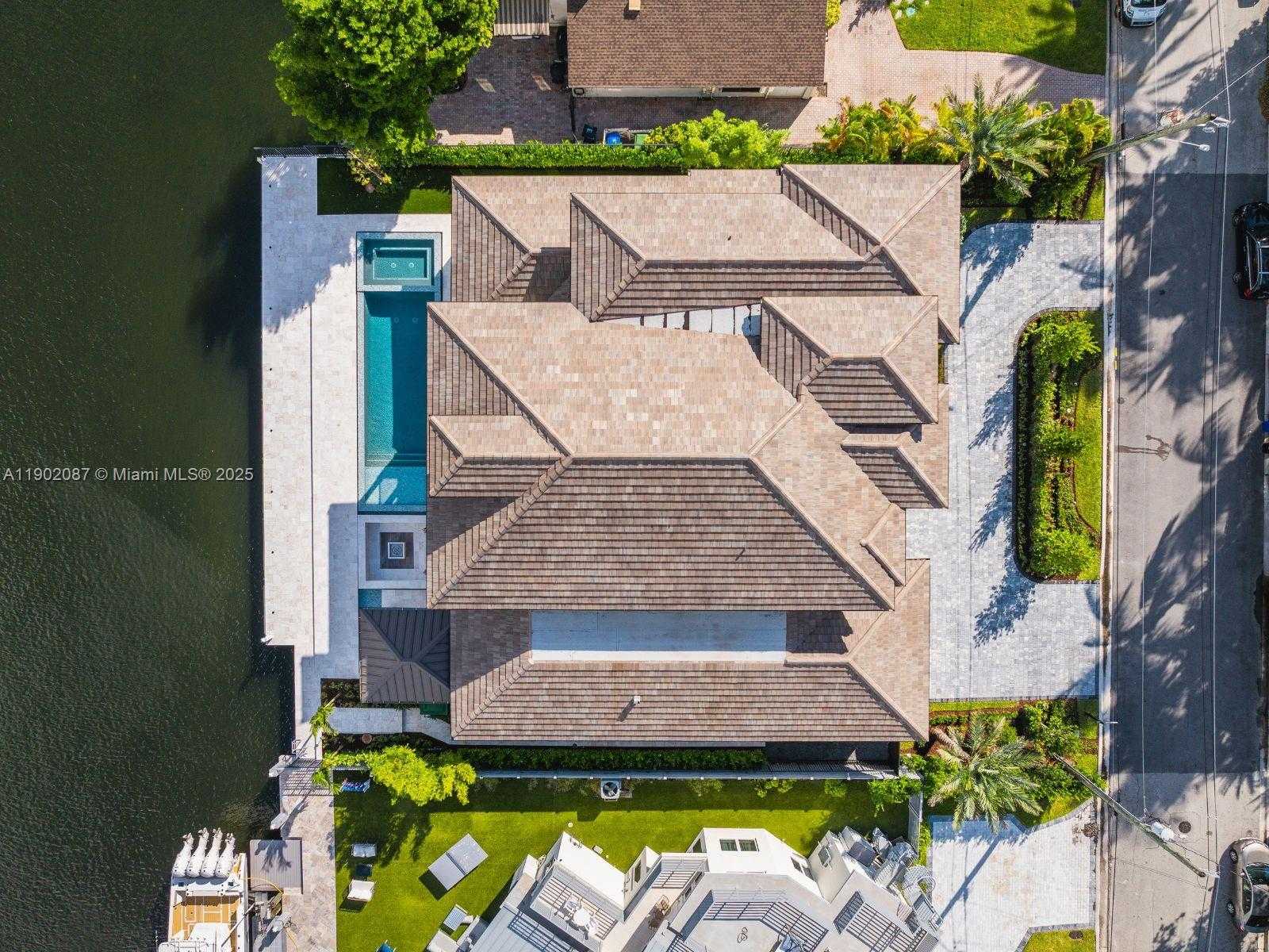 Small Image of 2605 CASTILLA ISLE, Fort Lauderdale Number 6