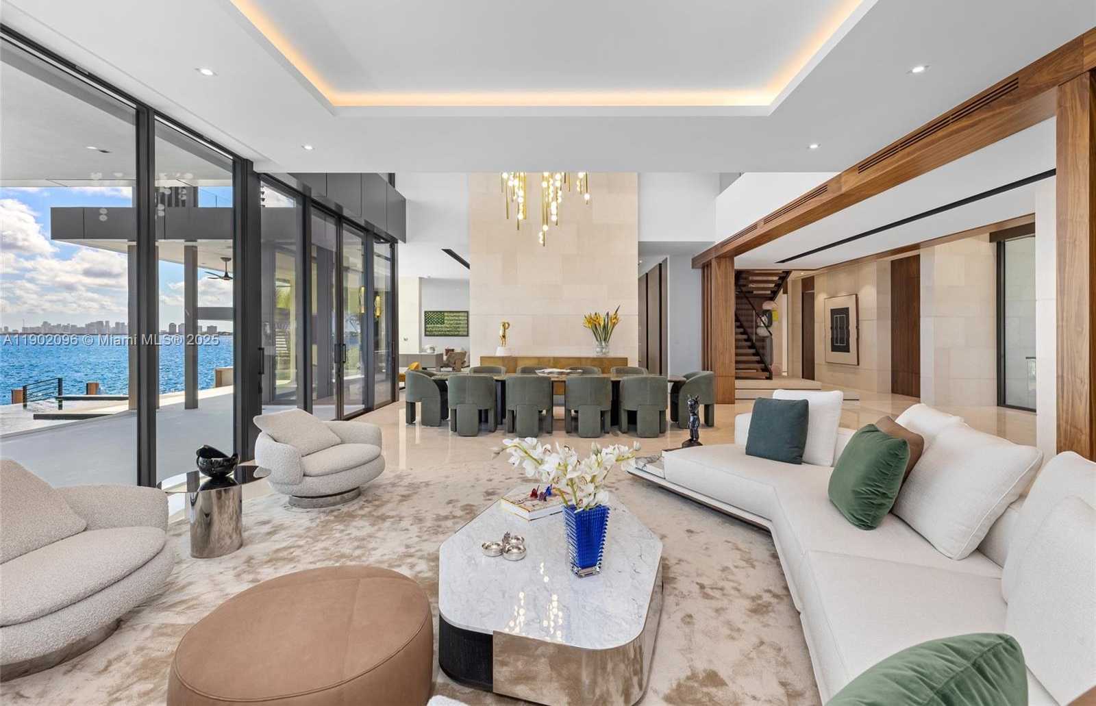 Small Image of 11404 NORTH BAYSHORE DR, North Miami Number 12