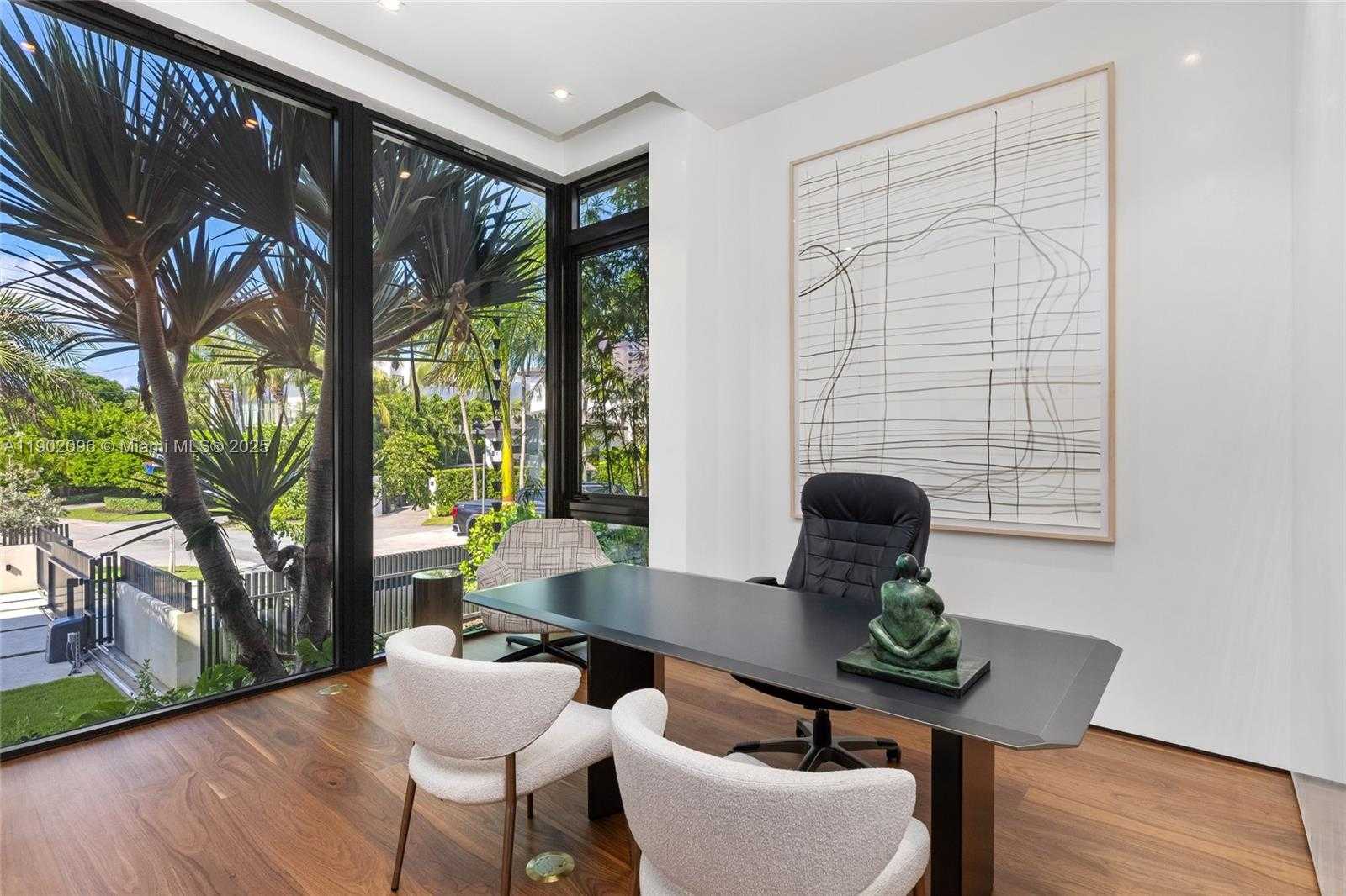 Small Image of 11404 NORTH BAYSHORE DR, North Miami Number 59