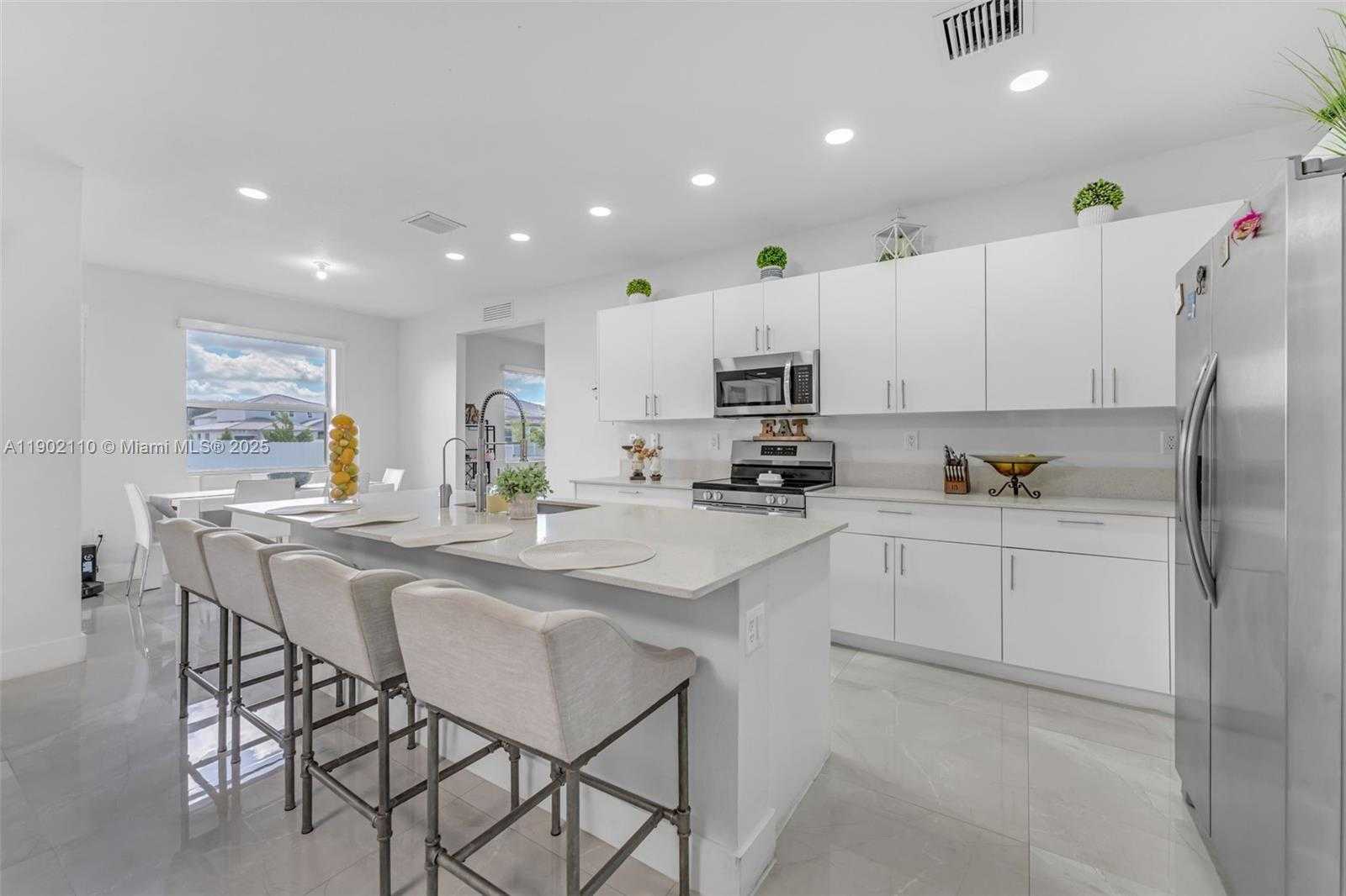 Small Image of 19866 SOUTH WEST 320TH ST, Homestead Number 10