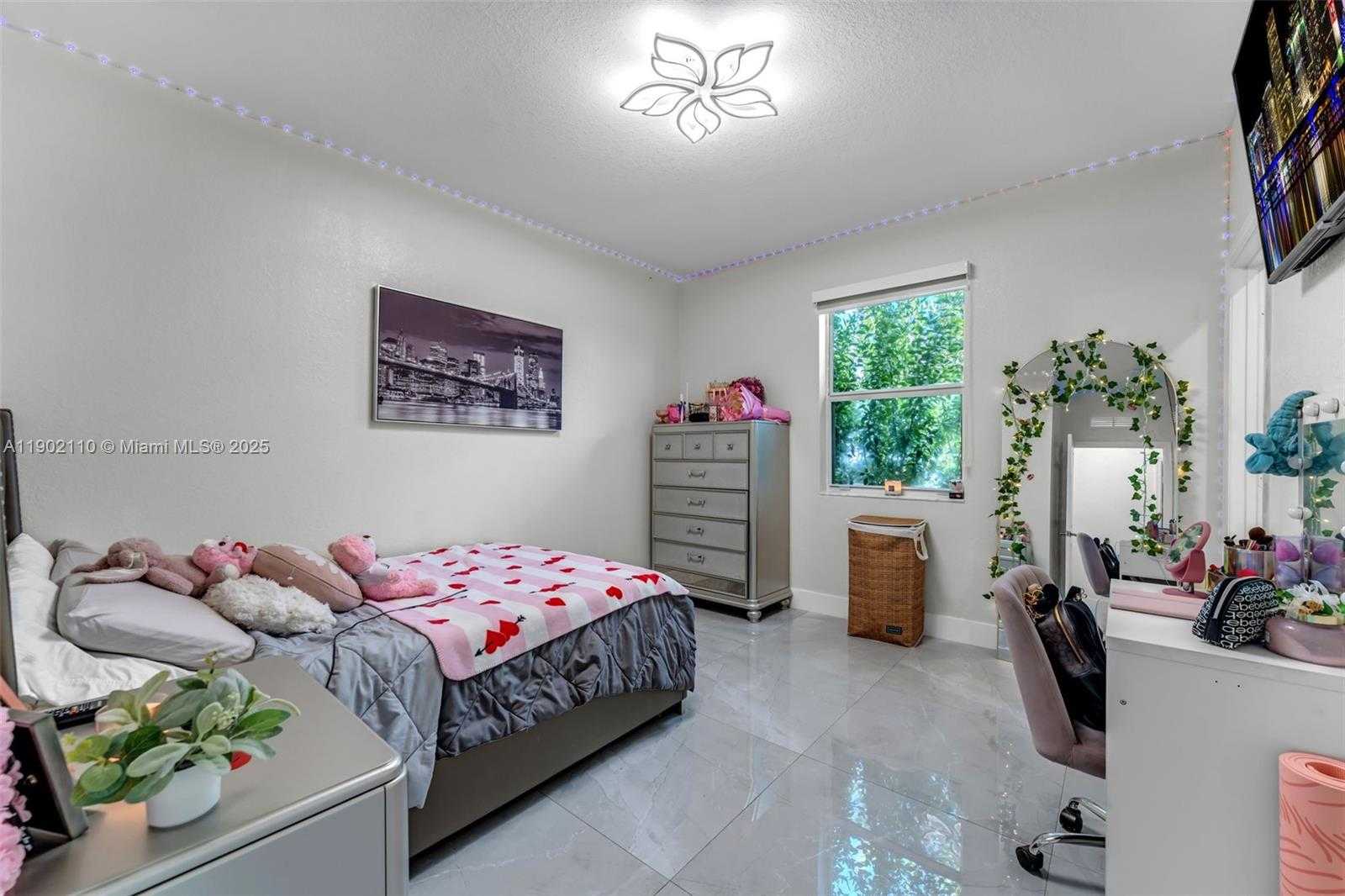 Small Image of 19866 SOUTH WEST 320TH ST, Homestead Number 17