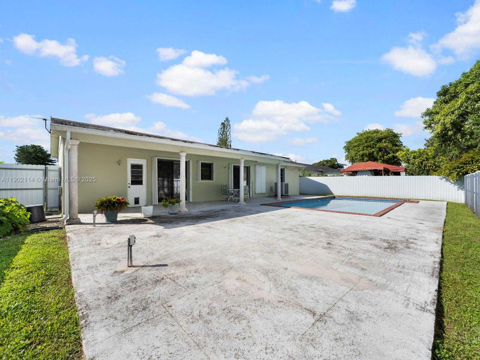 Small Image of 12343 SOUTH WEST 265TH TER, Homestead Number 30