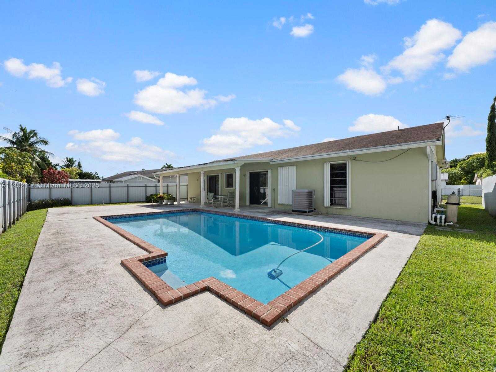 Small Image of 12343 SOUTH WEST 265TH TER, Homestead Number 32