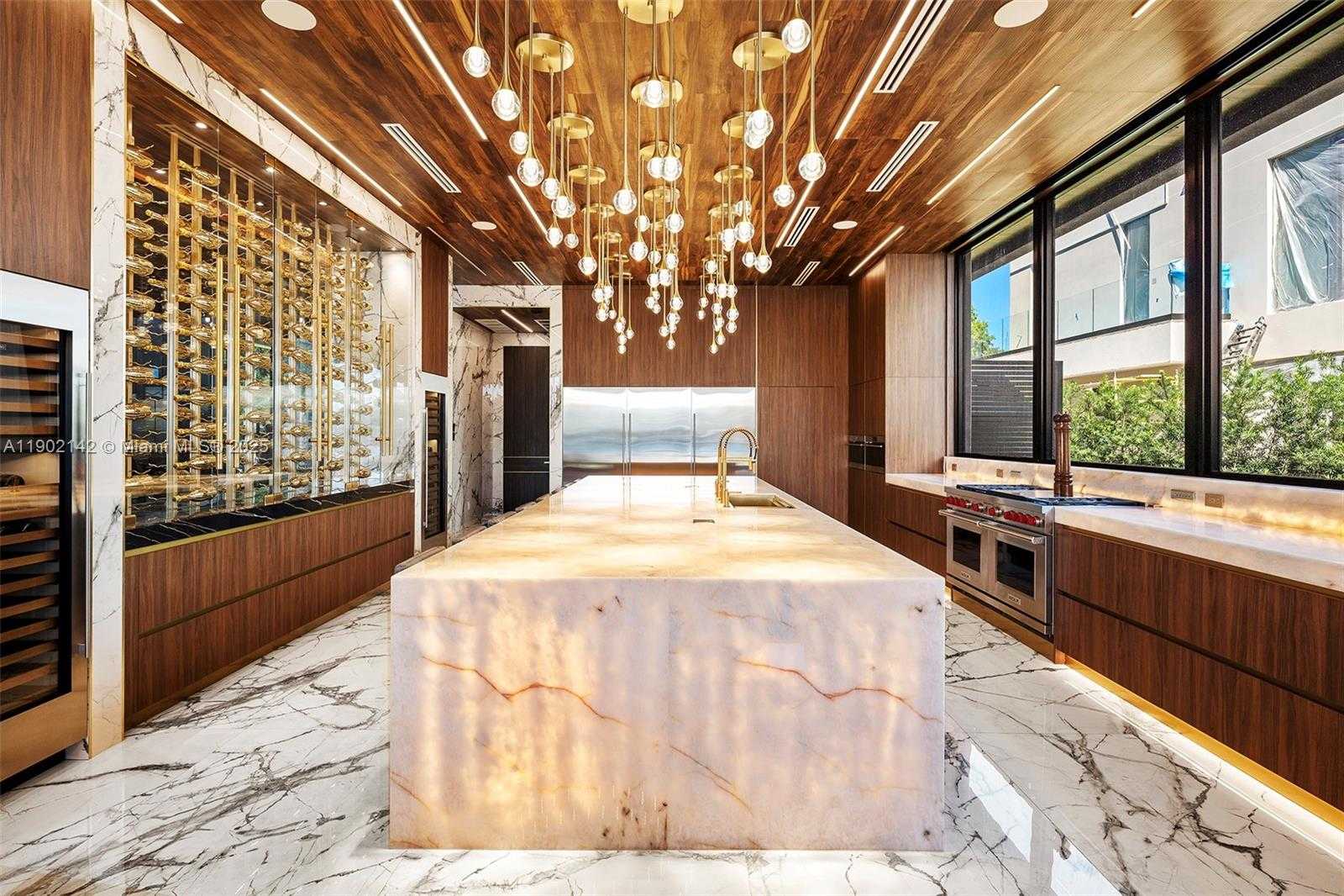 Small Image of 733 MIDDLE RIVER DR, Fort Lauderdale Number 33