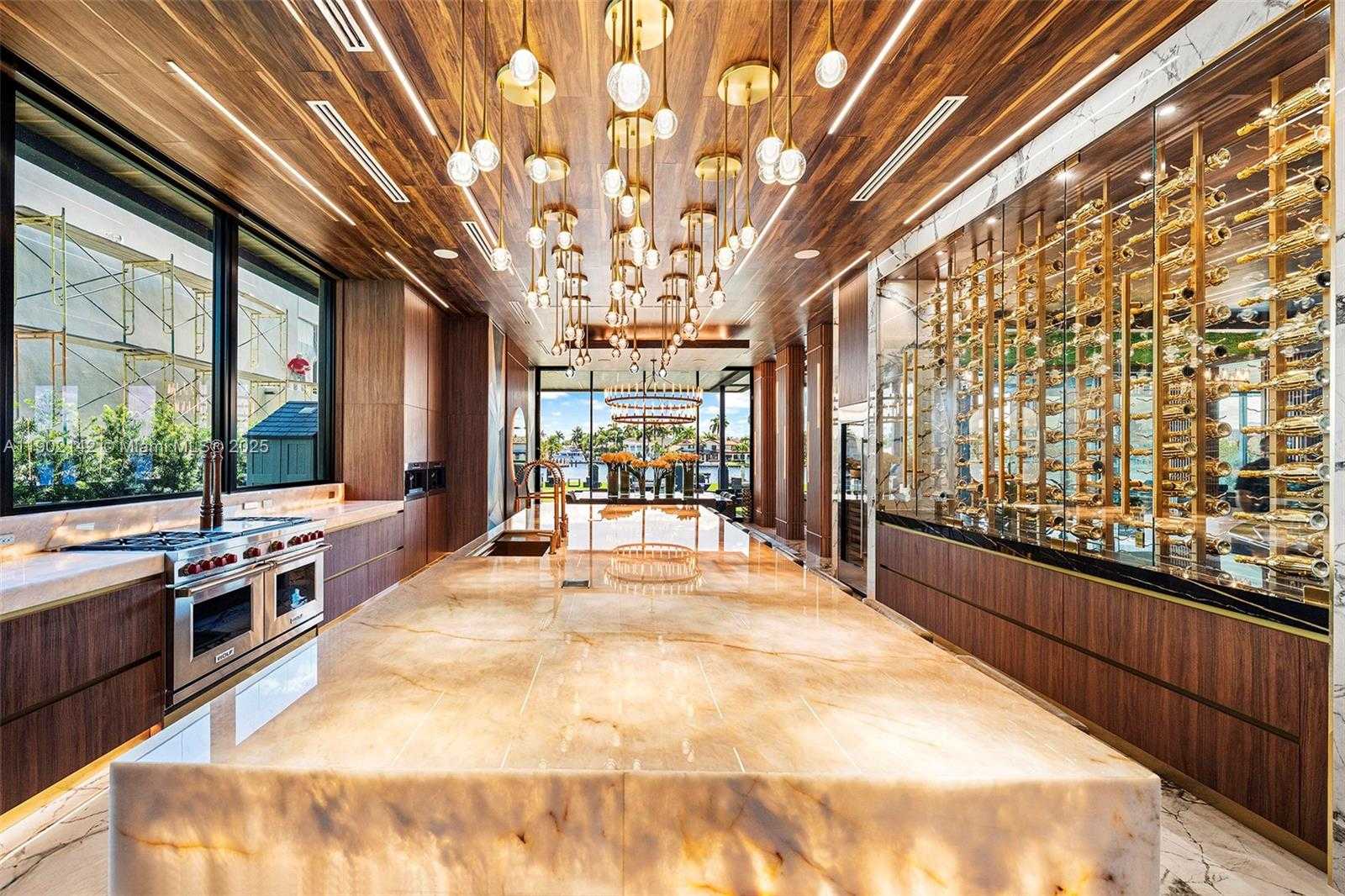 Small Image of 733 MIDDLE RIVER DR, Fort Lauderdale Number 34