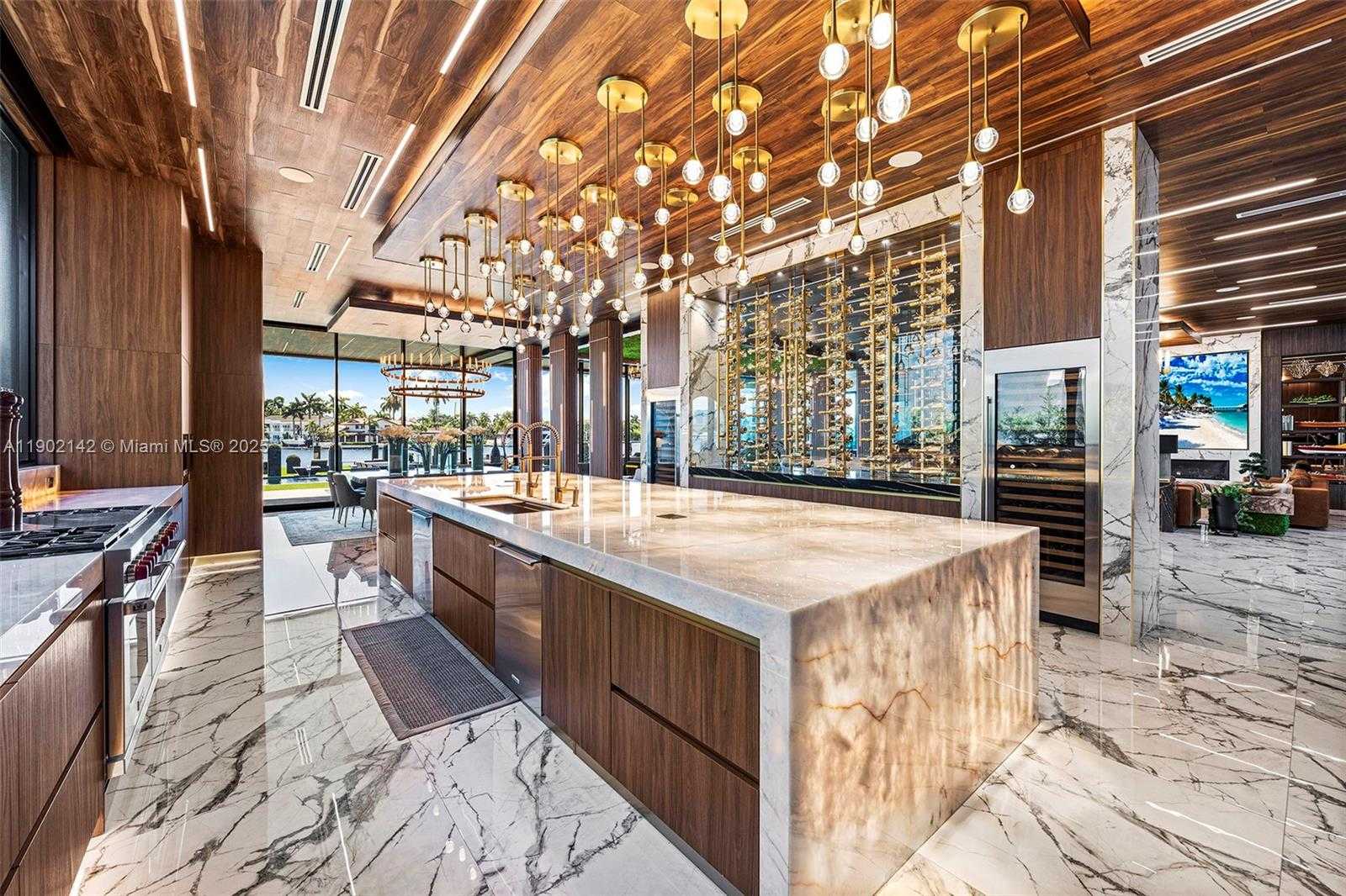 Small Image of 733 MIDDLE RIVER DR, Fort Lauderdale Number 35