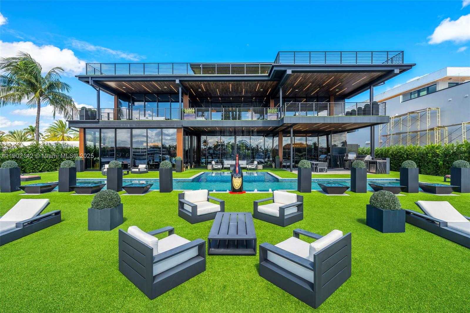 Small Image of 733 MIDDLE RIVER DR, Fort Lauderdale Number 41