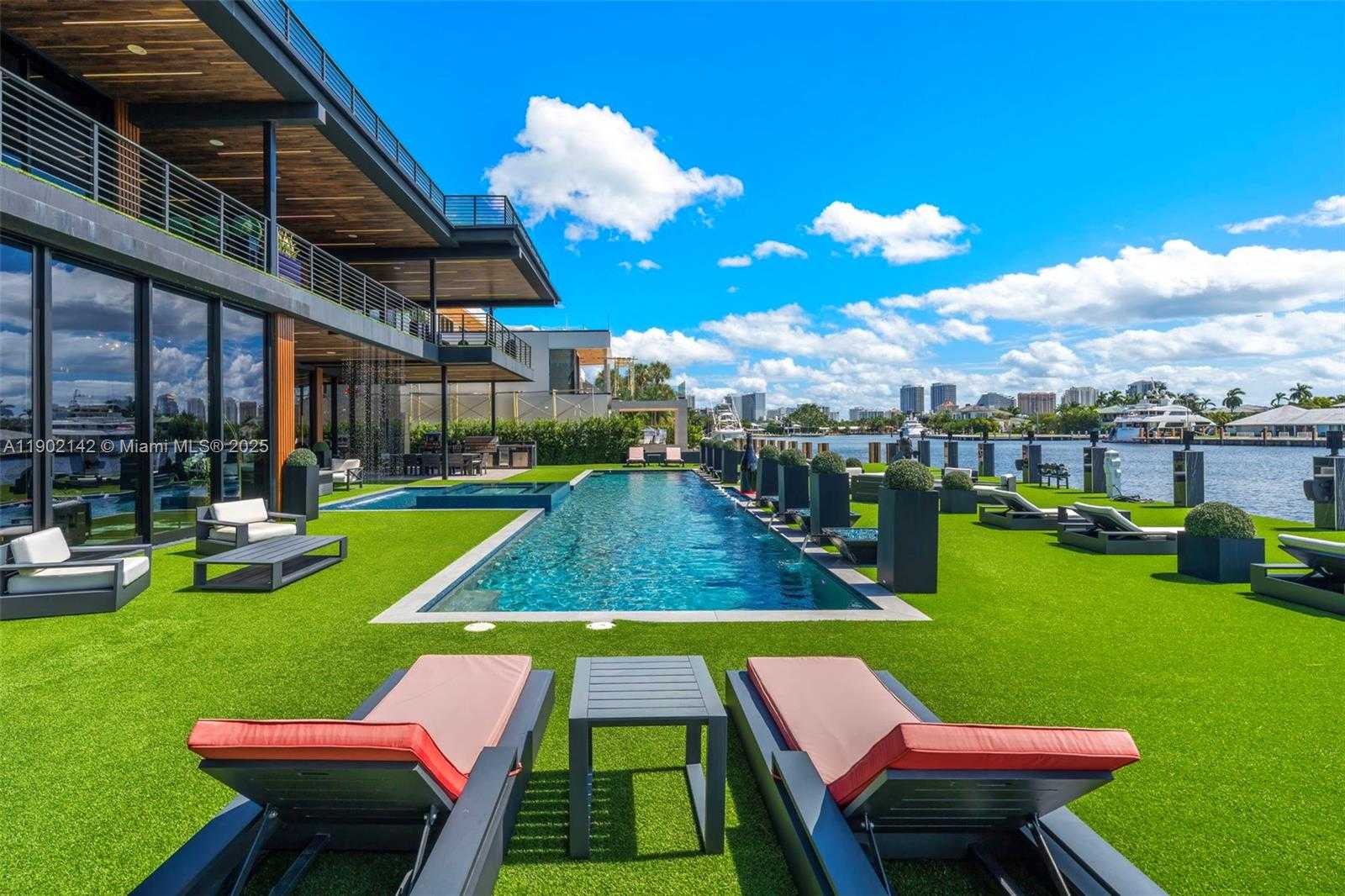 Small Image of 733 MIDDLE RIVER DR, Fort Lauderdale Number 42