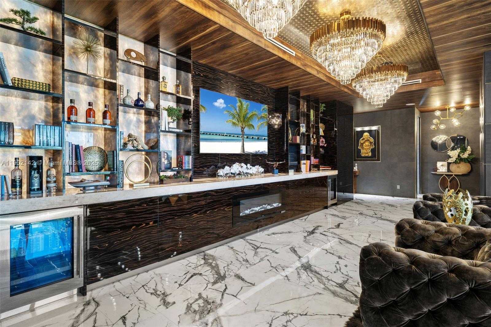 Small Image of 733 MIDDLE RIVER DR, Fort Lauderdale Number 60