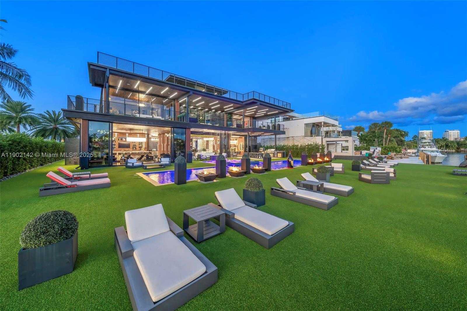 Small Image of 733 MIDDLE RIVER DR, Fort Lauderdale Number 86