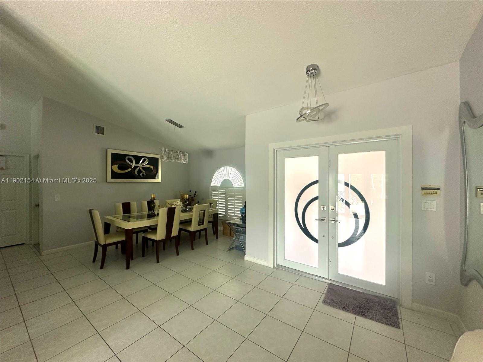 Small Image of 1510 SOUTH WEST 96TH TER, Davie Number 12