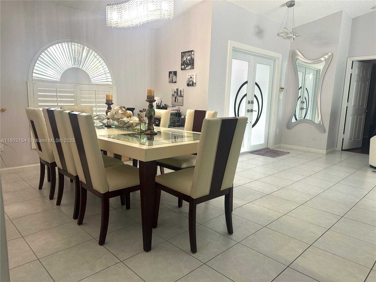 Small Image of 1510 SOUTH WEST 96TH TER, Davie Number 13