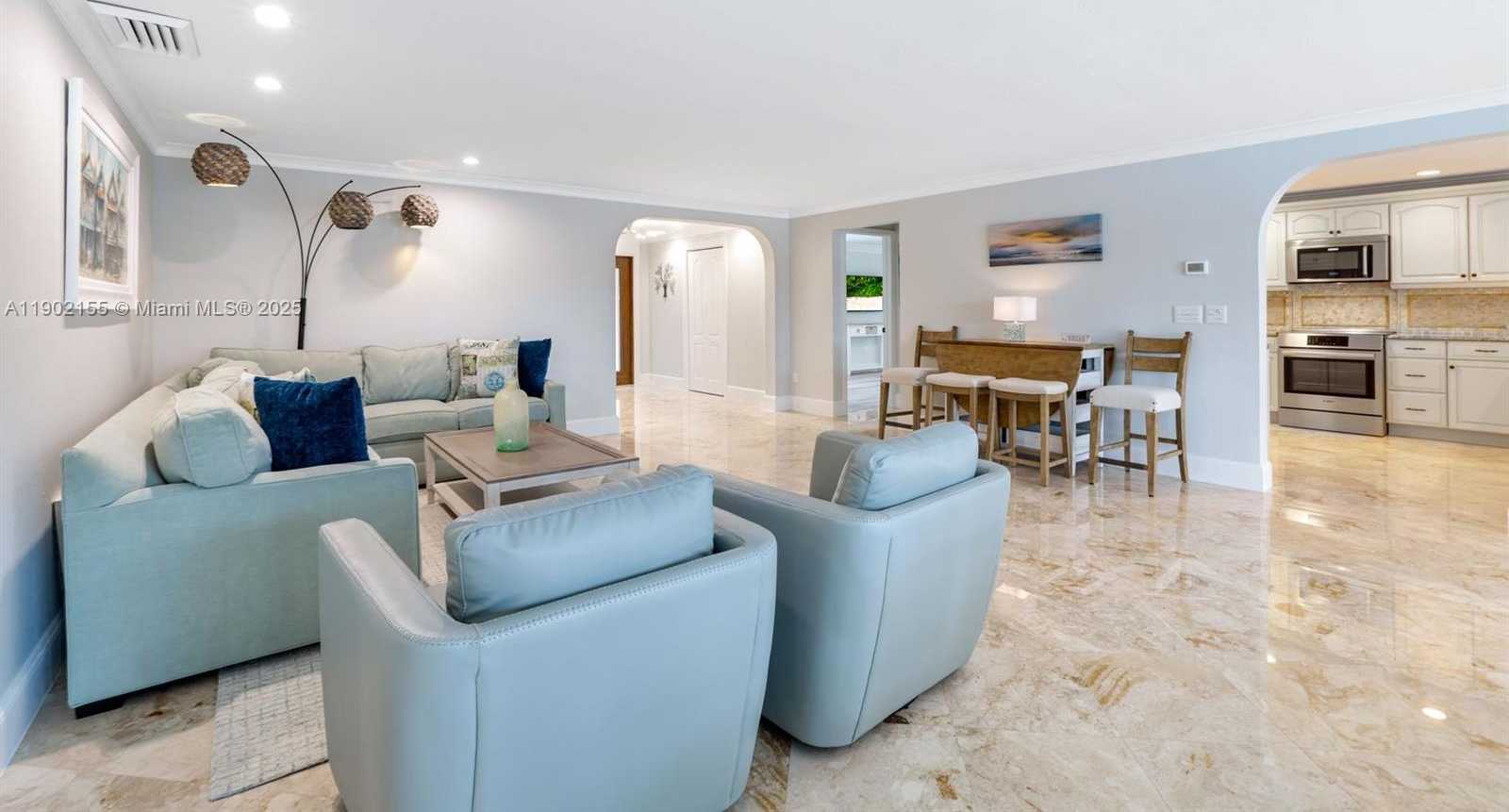 Small Image of 418 TARPON CT, Marco Island Number 12