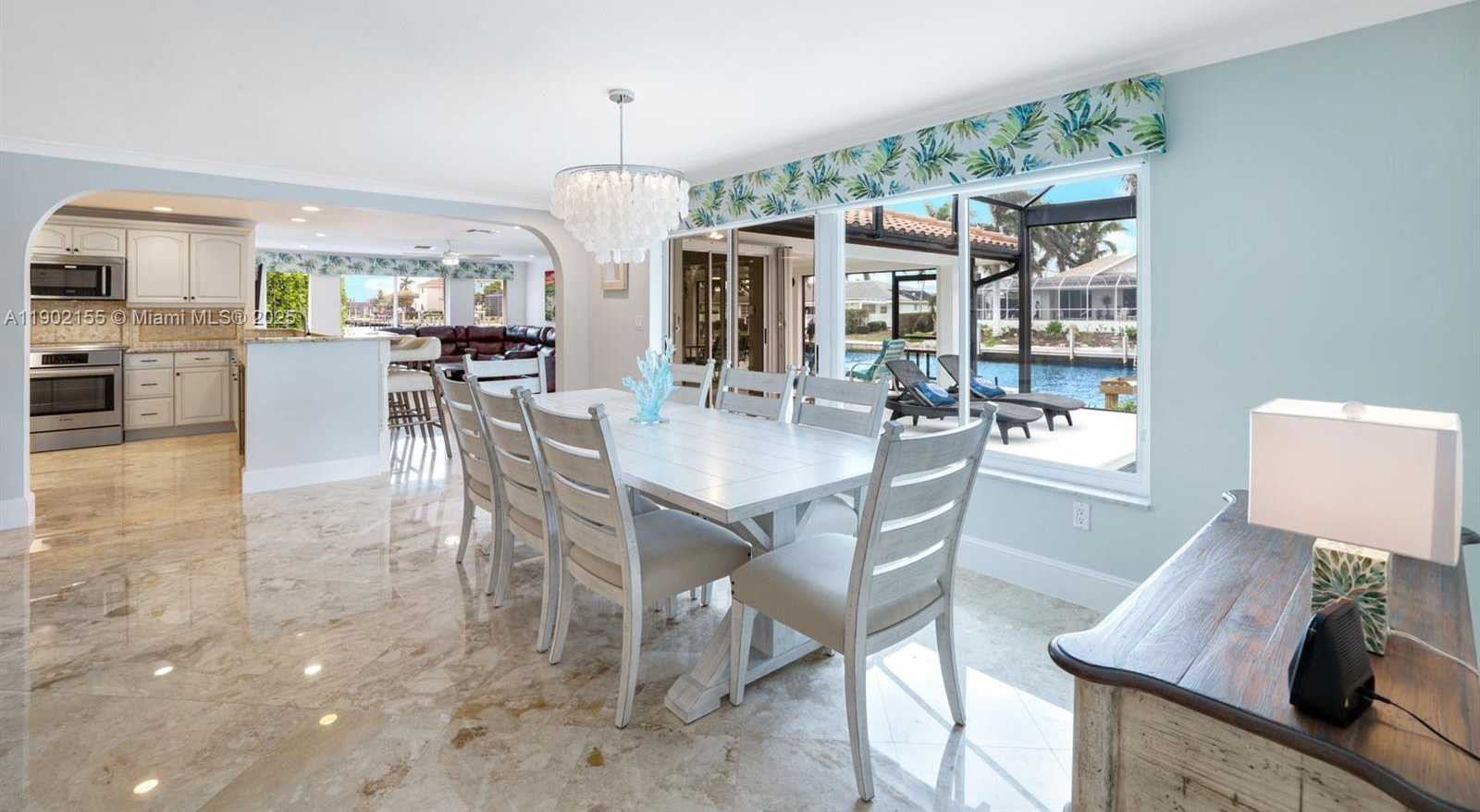 Small Image of 418 TARPON CT, Marco Island Number 22