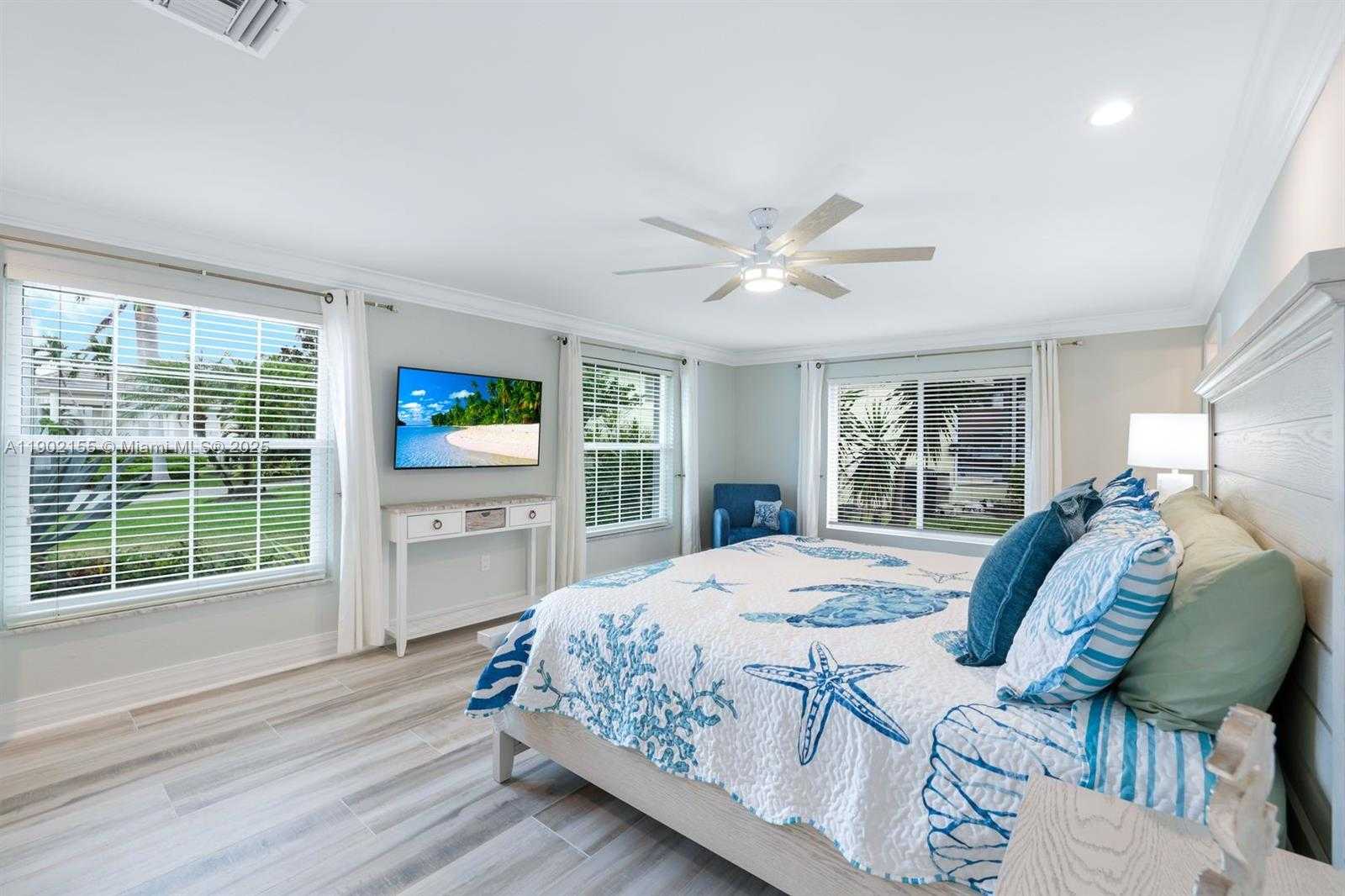 Small Image of 418 TARPON CT, Marco Island Number 24