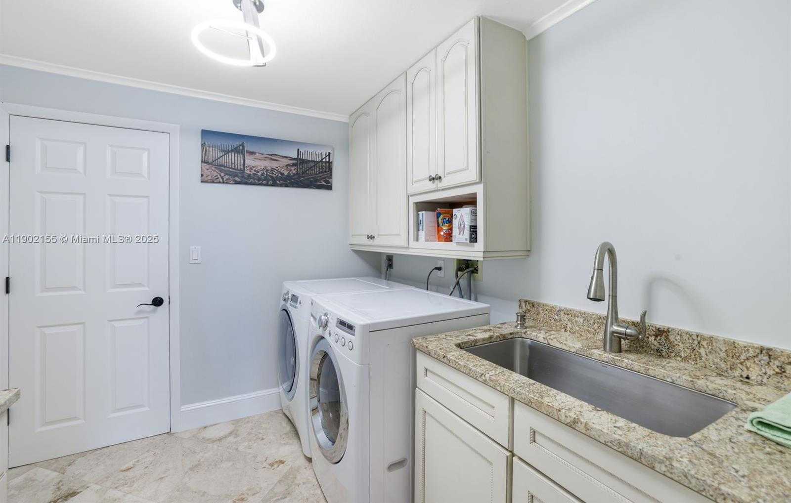 Small Image of 418 TARPON CT, Marco Island Number 32