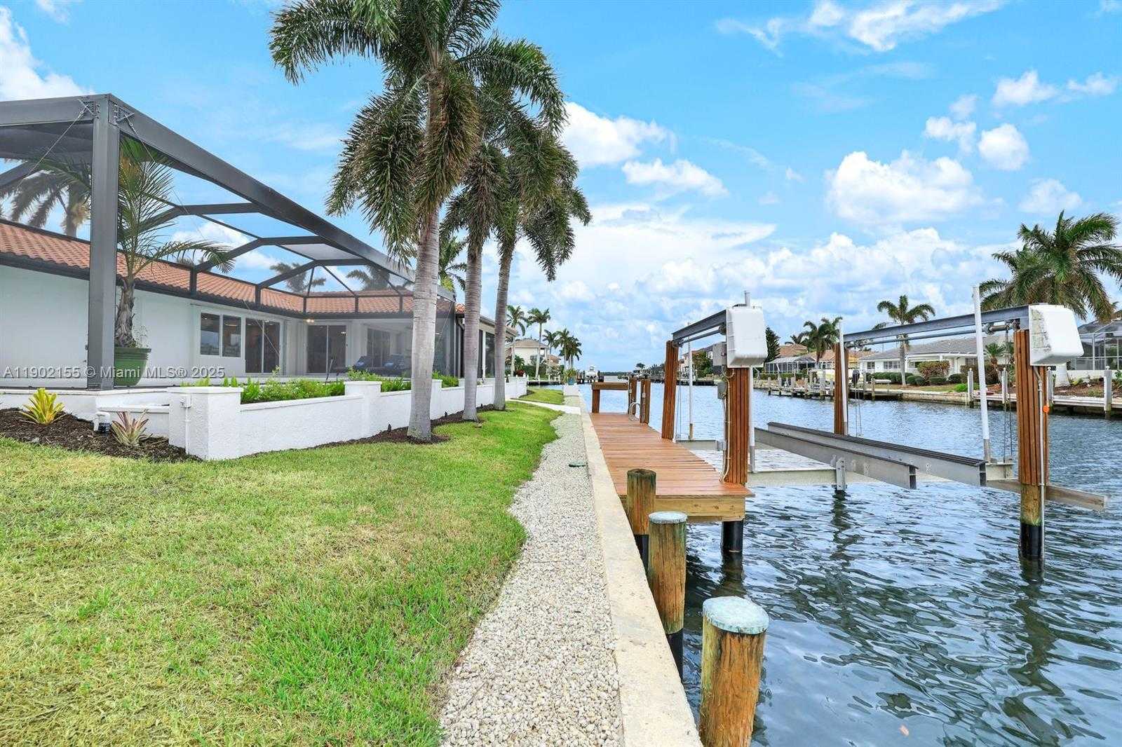 Small Image of 418 TARPON CT, Marco Island Number 42