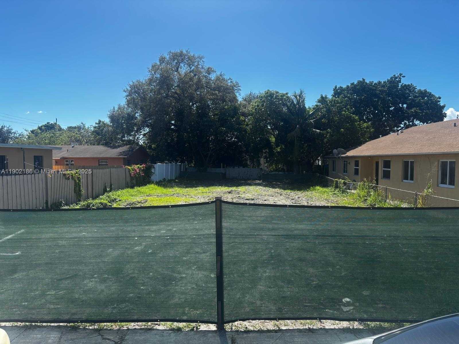 Small Image of 790 NORTH WEST 55TH TER, Miami Number 6