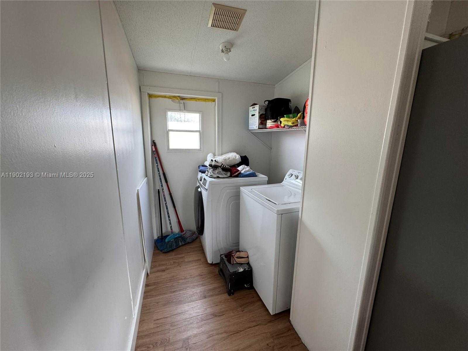 Small Image of 575 SOUTH WEST 131ST AVE, Davie Number 14