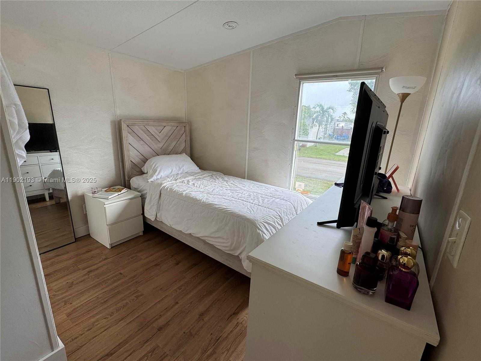 Small Image of 575 SOUTH WEST 131ST AVE, Davie Number 8