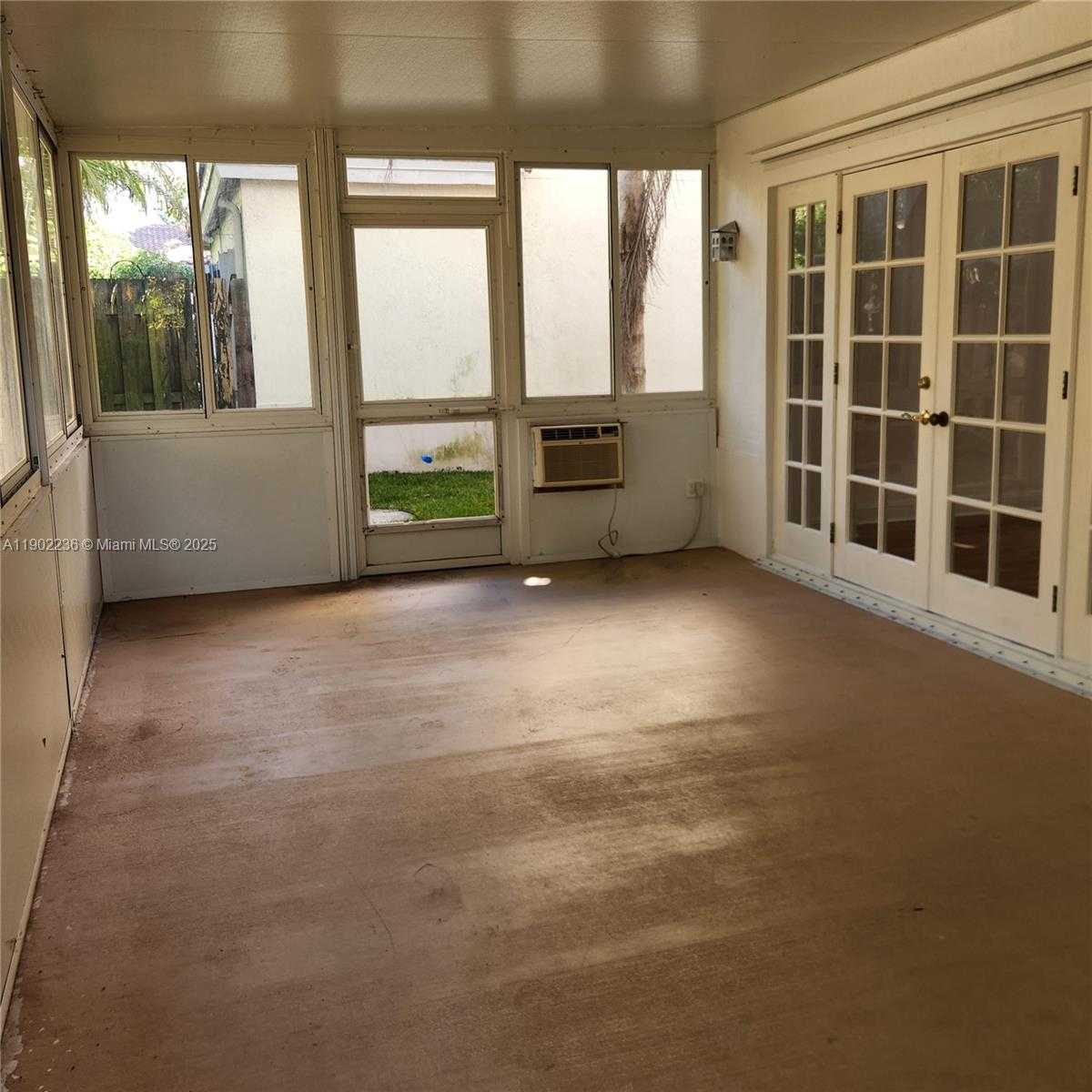 Small Image of 11281 REVEILLE RD, Cooper City Number 28