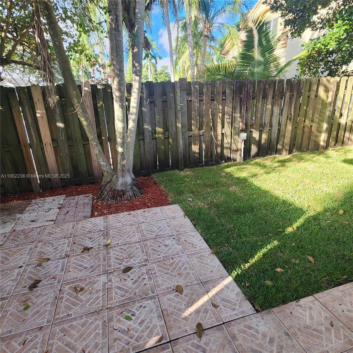 Small Image of 11281 REVEILLE RD, Cooper City Number 33