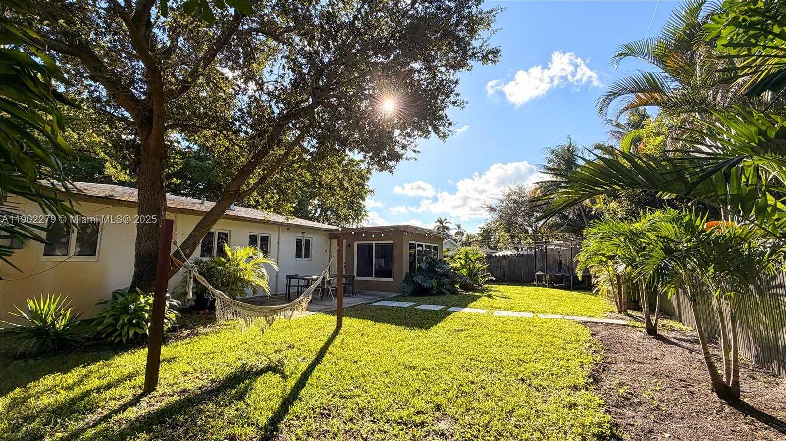 Small Image of 5733 MADISON ST, Hollywood Number 20