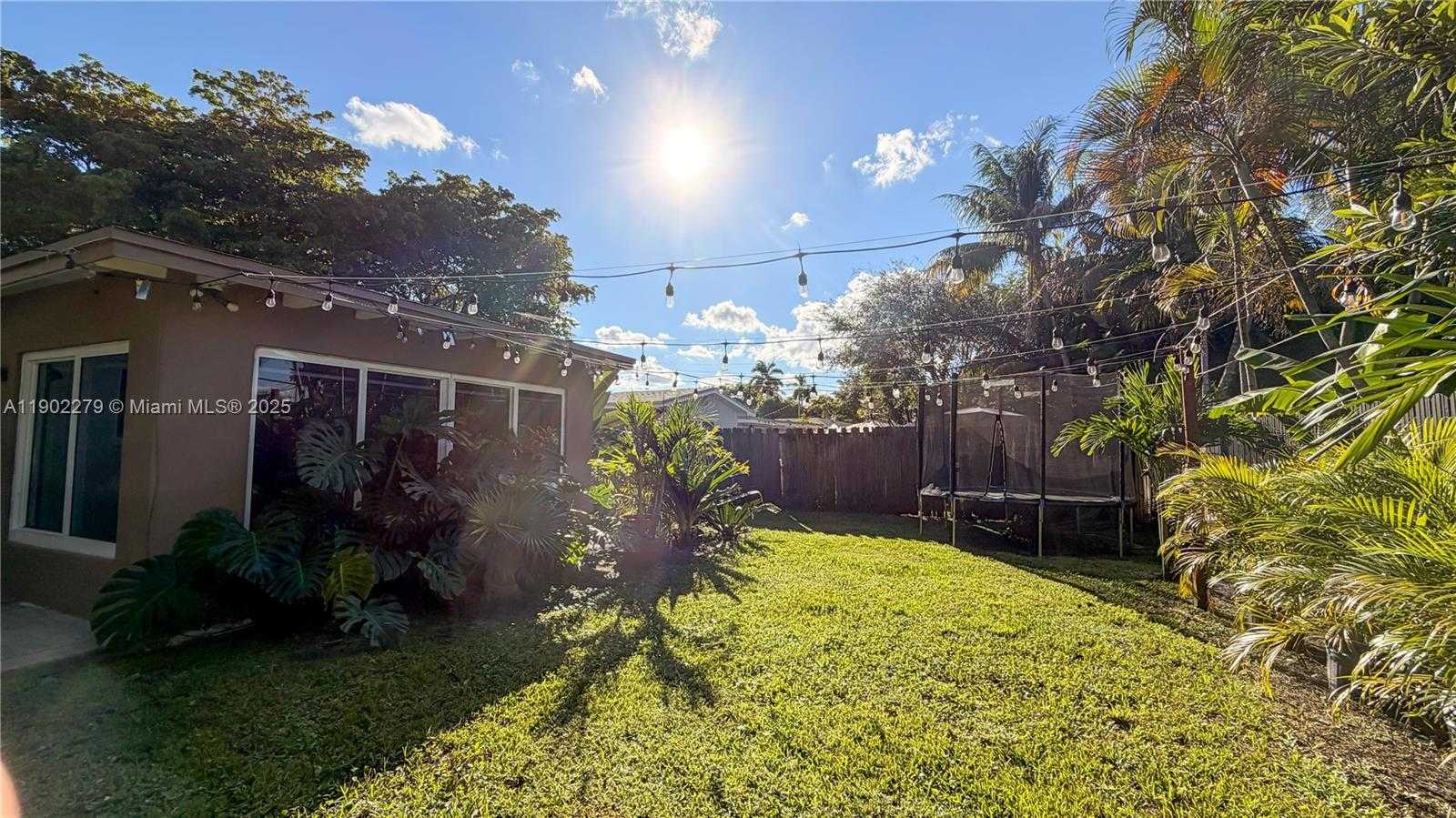 Small Image of 5733 MADISON ST, Hollywood Number 21