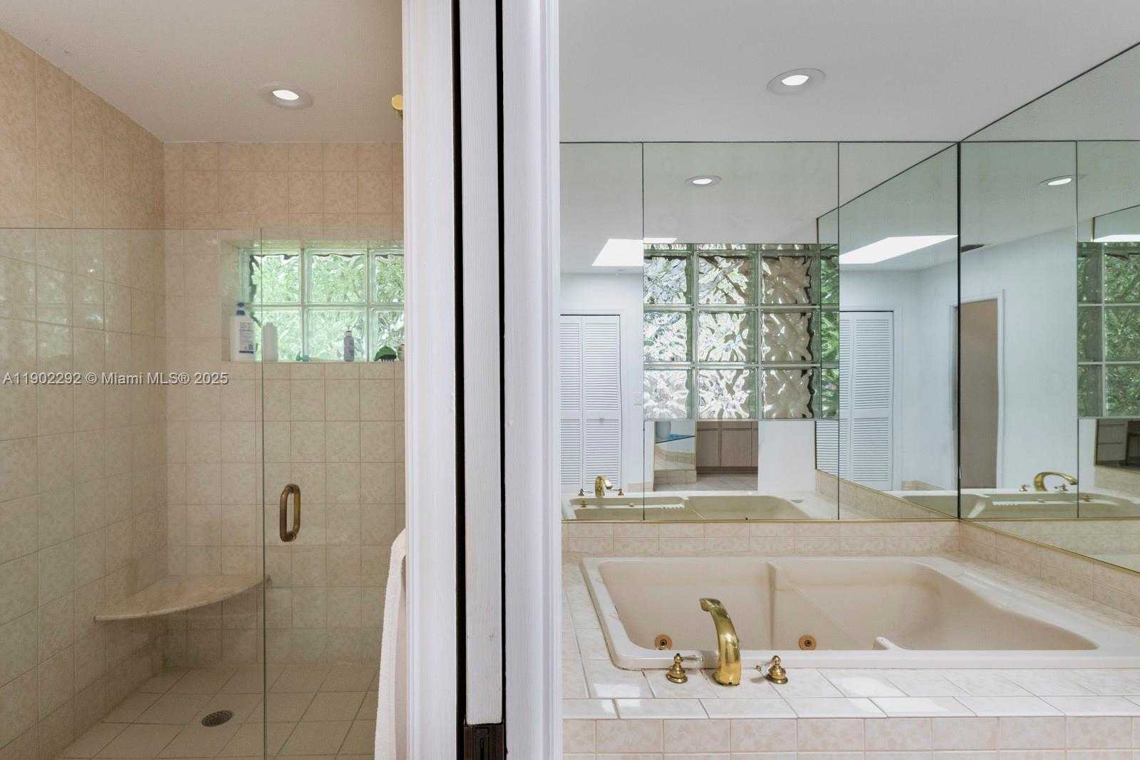 Small Image of 11003 SOUTH WEST 77TH CT CIR, Pinecrest Number 23