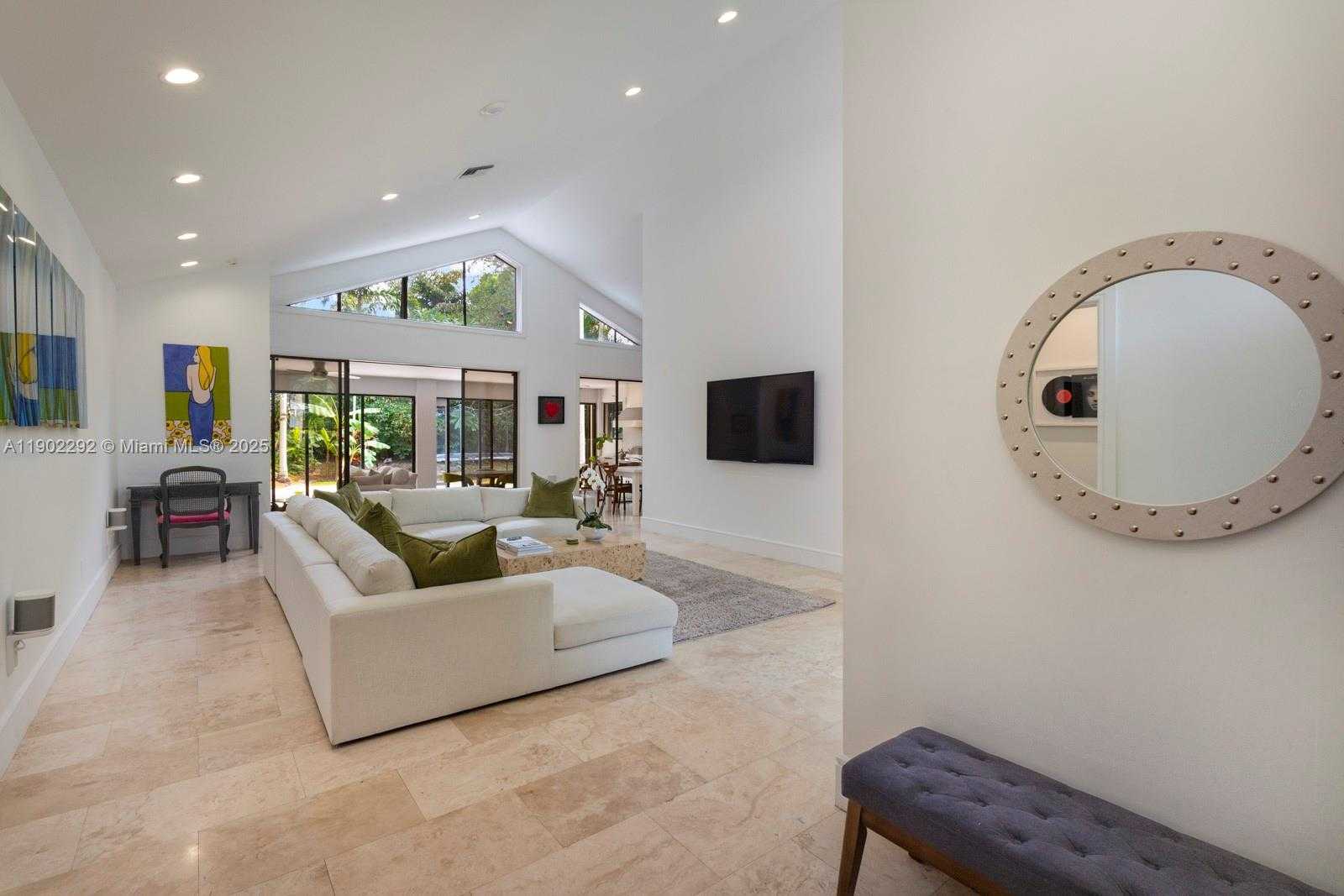 Small Image of 11003 SOUTH WEST 77TH CT CIR, Pinecrest Number 5