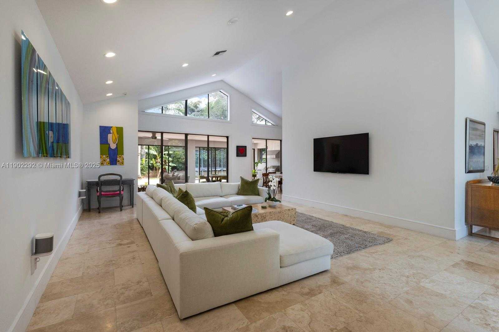 Small Image of 11003 SOUTH WEST 77TH CT CIR, Pinecrest Number 6