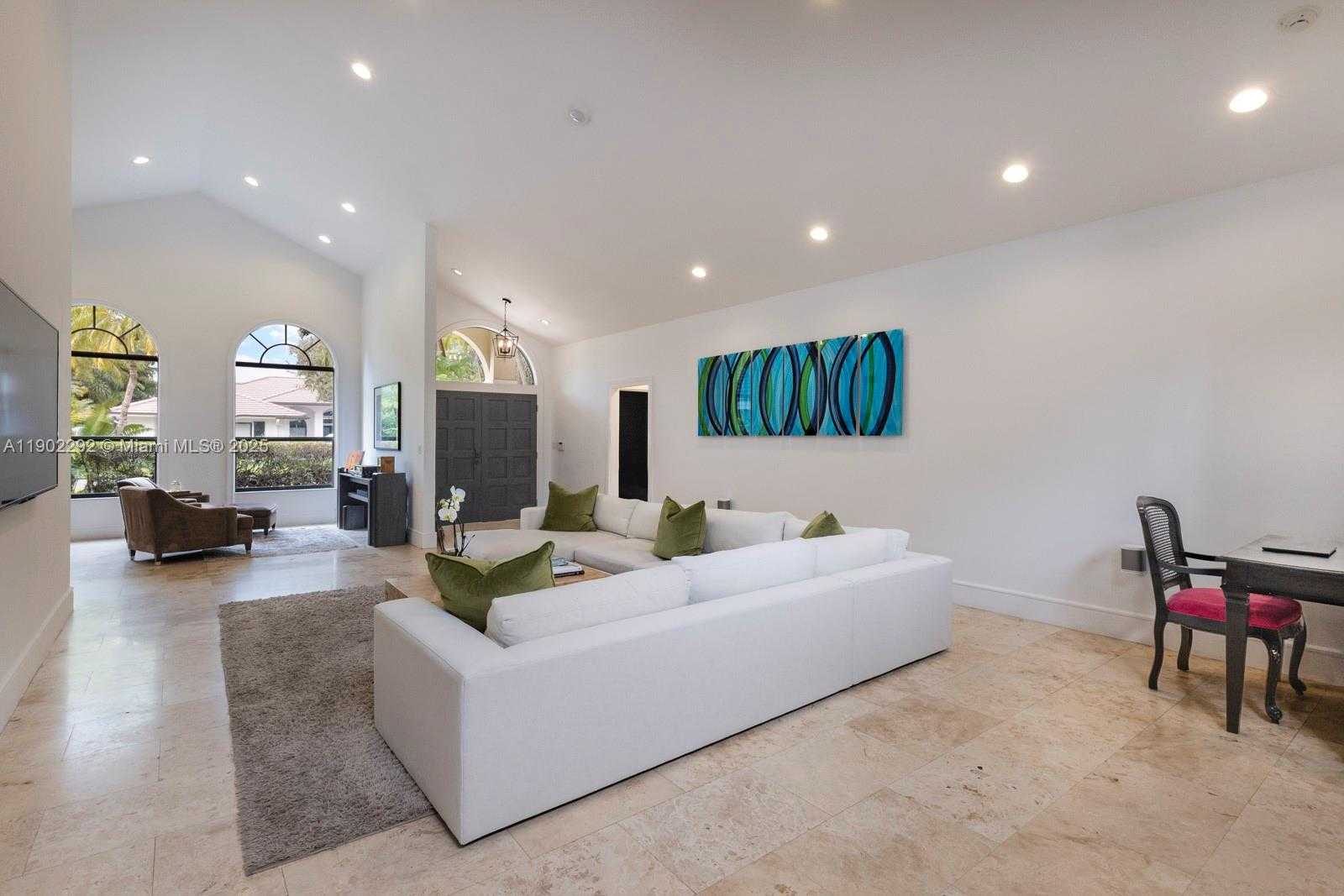 Small Image of 11003 SOUTH WEST 77TH CT CIR, Pinecrest Number 9