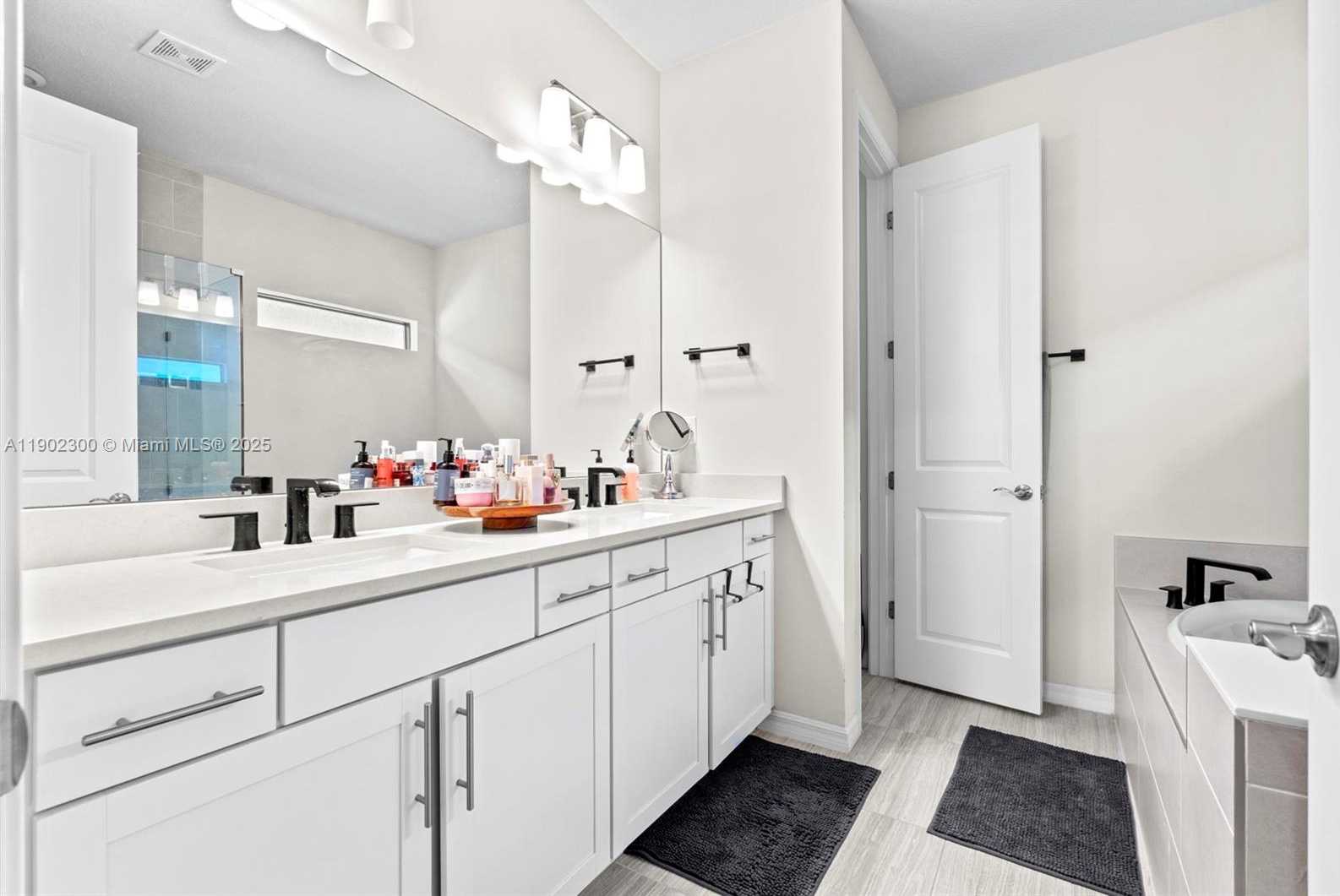 Small Image of 2434 PRIMROSE PL, Oakland Park Number 19