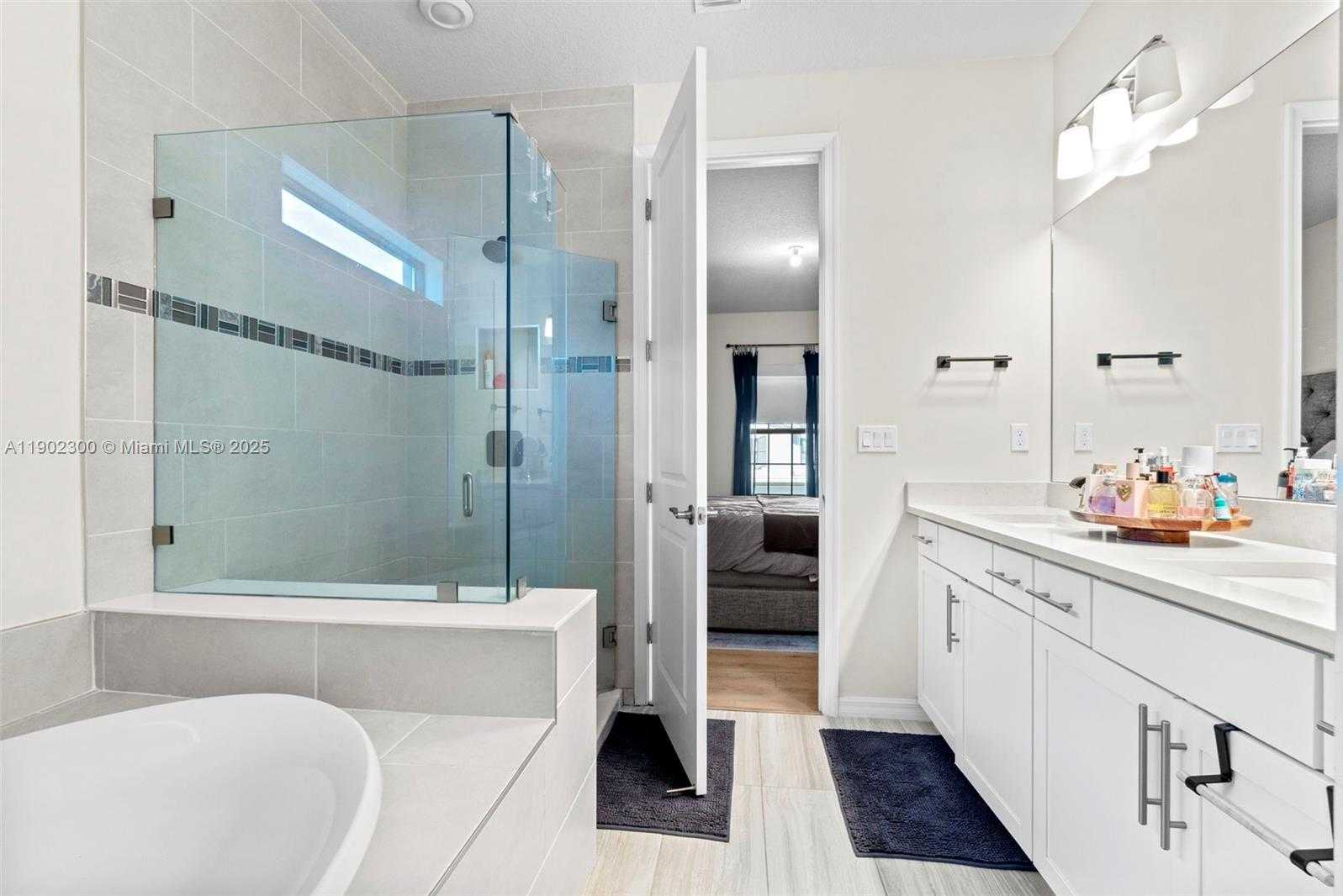 Small Image of 2434 PRIMROSE PL, Oakland Park Number 21