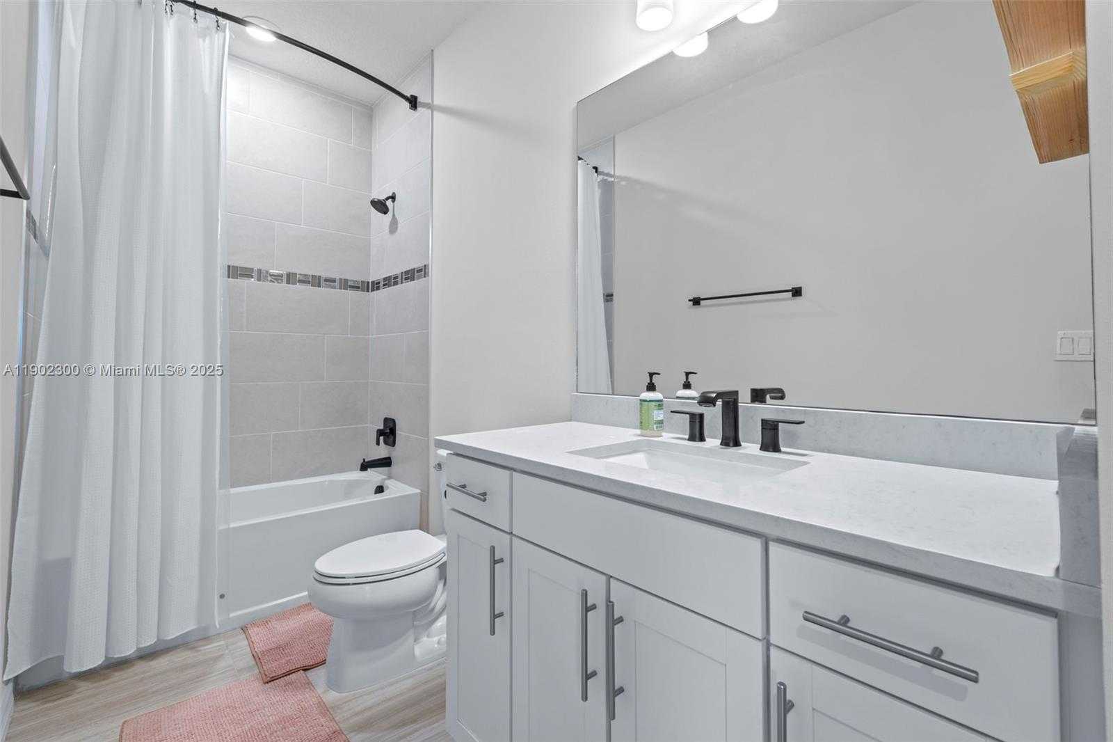 Small Image of 2434 PRIMROSE PL, Oakland Park Number 27