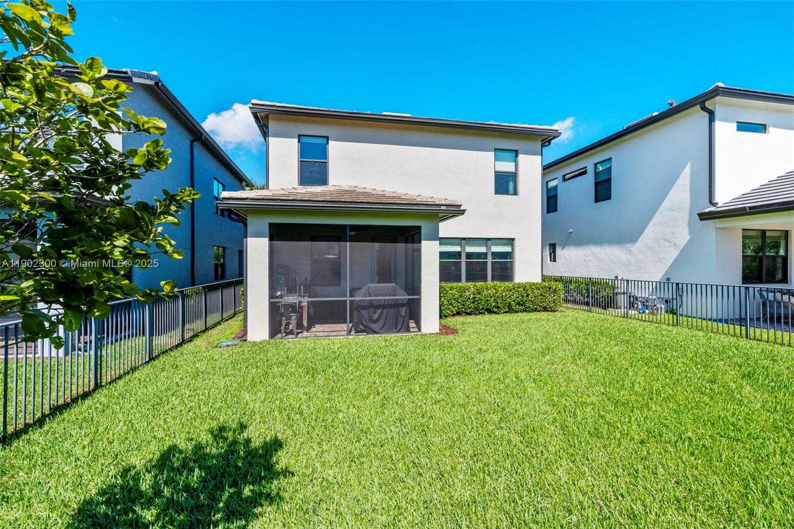 Small Image of 2434 PRIMROSE PL, Oakland Park Number 34