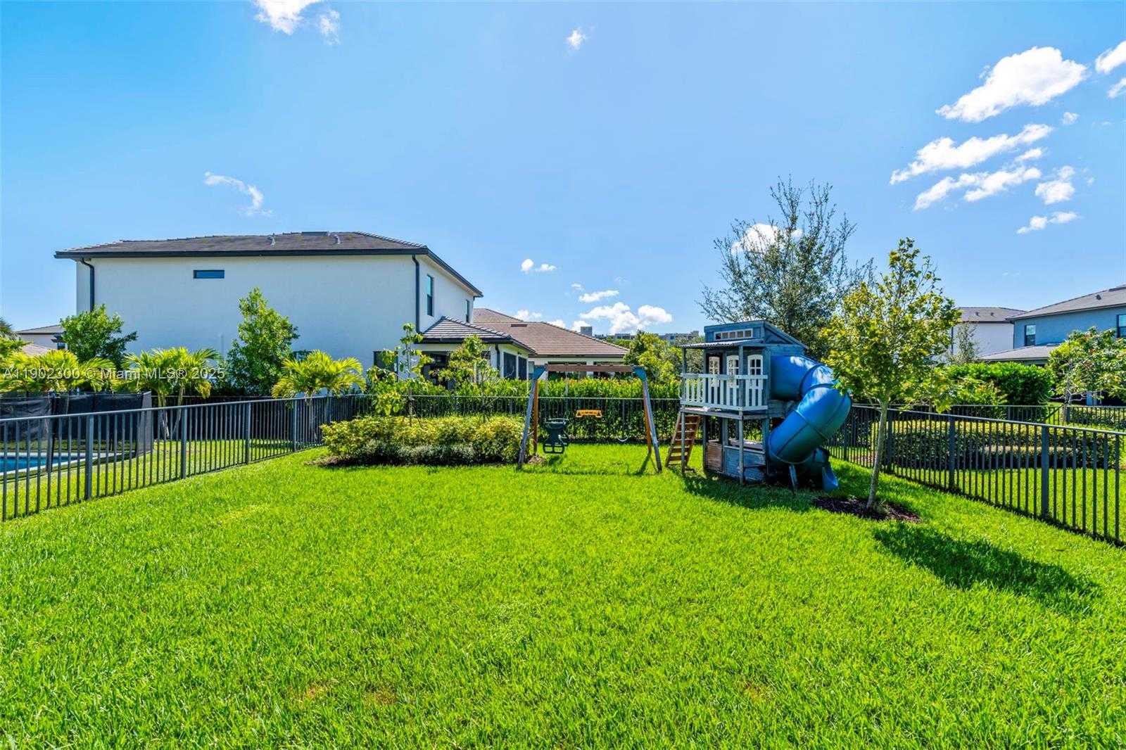Small Image of 2434 PRIMROSE PL, Oakland Park Number 36