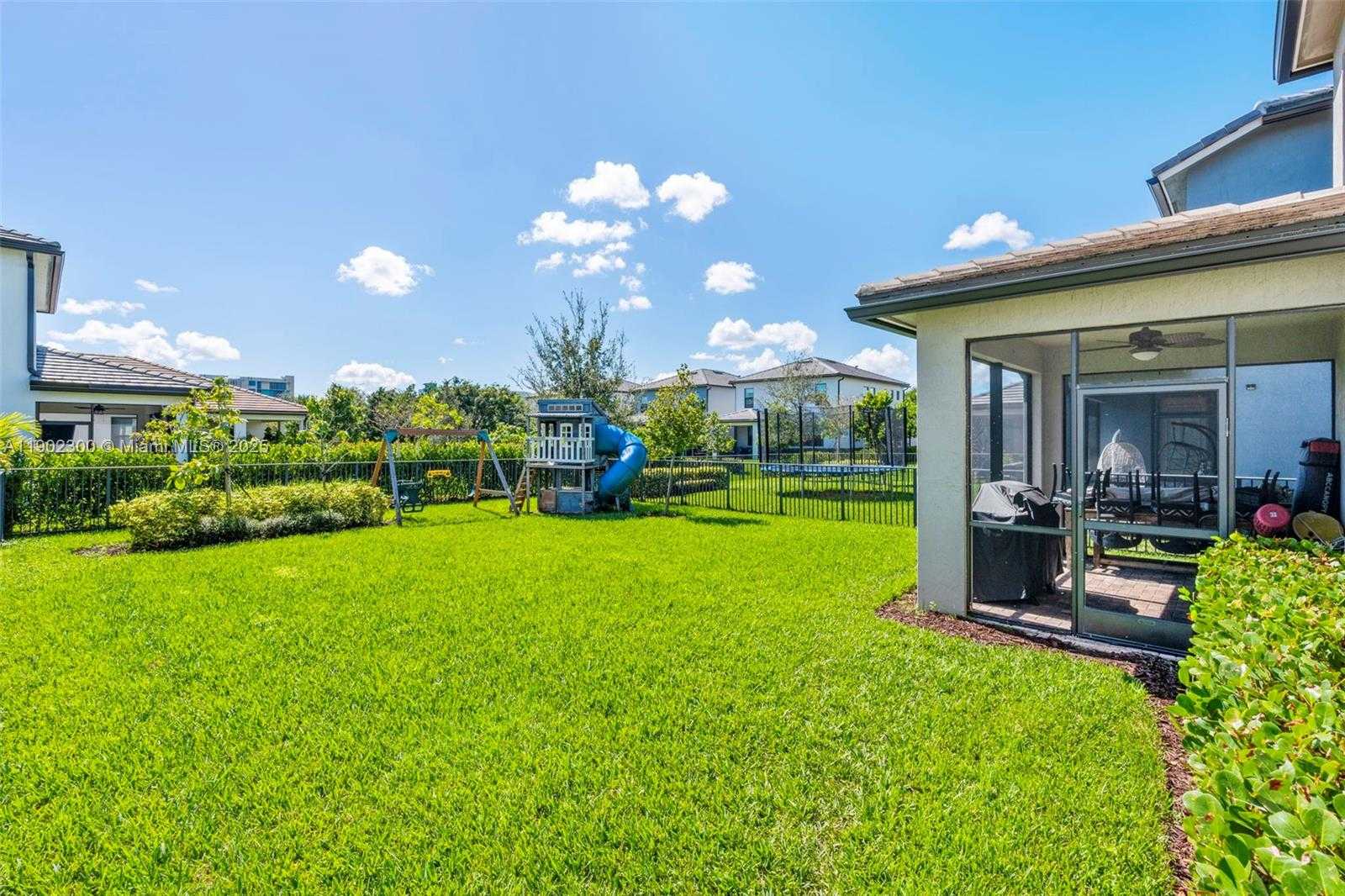 Small Image of 2434 PRIMROSE PL, Oakland Park Number 37