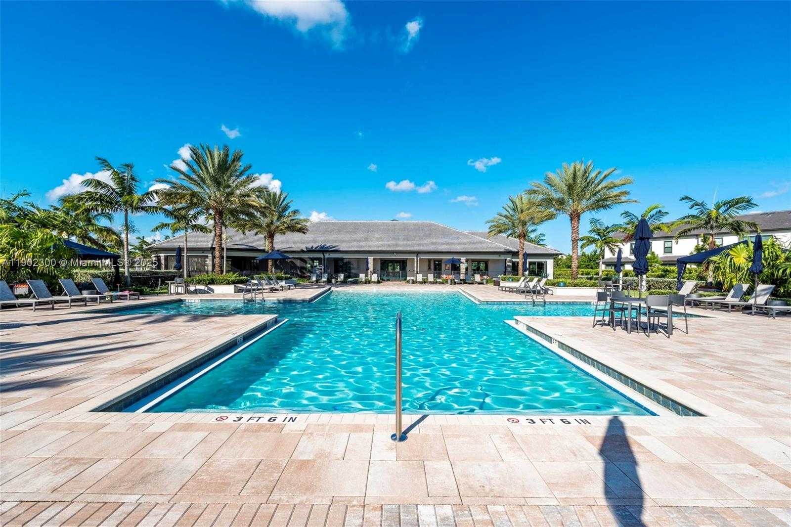 Small Image of 2434 PRIMROSE PL, Oakland Park Number 47